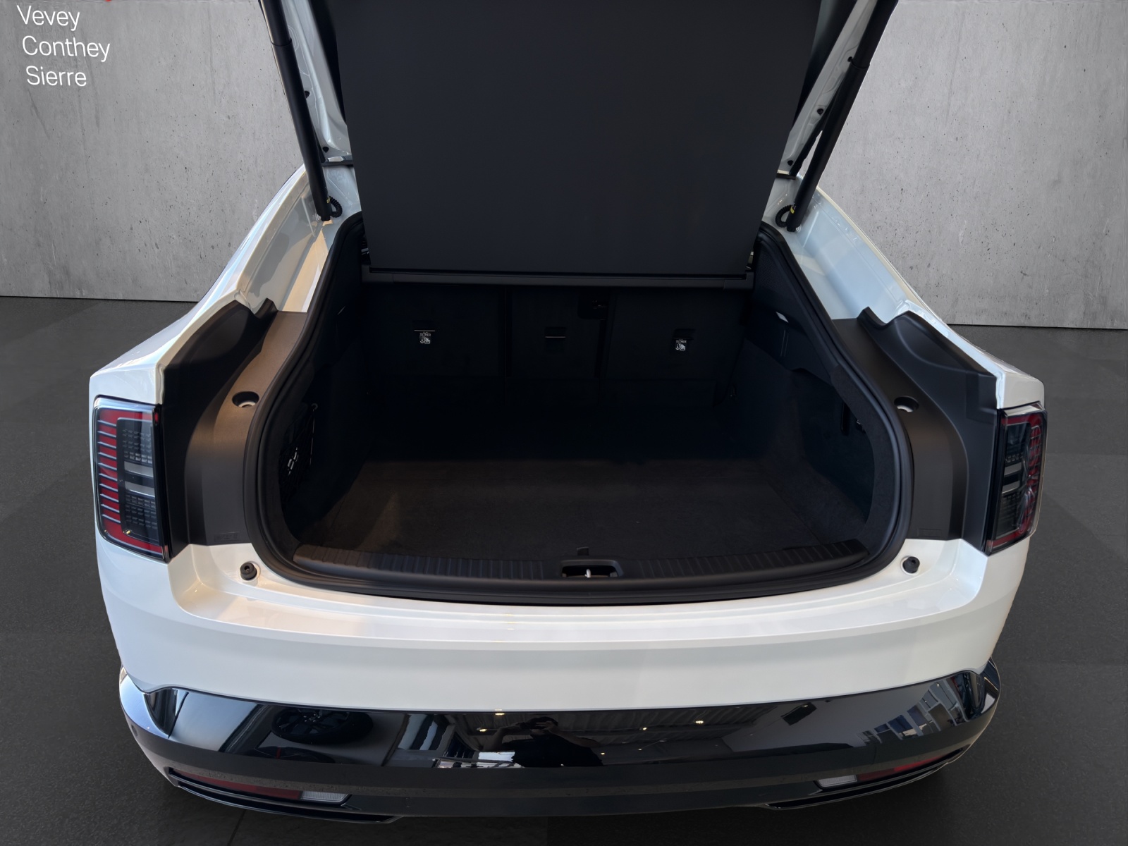 VOLVO ES90 Single 88 kWh Ultra-image-13