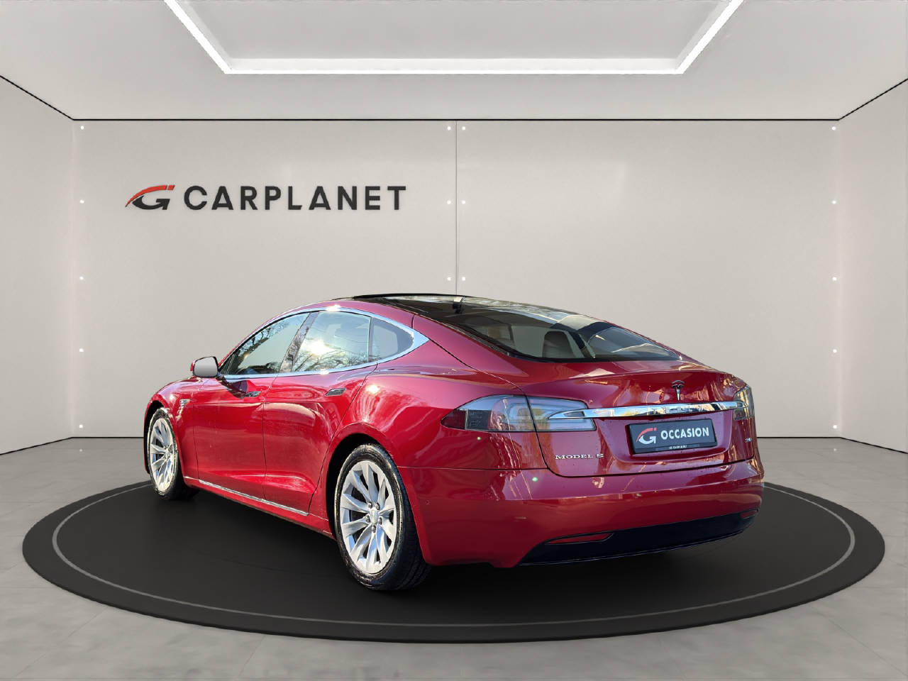 TESLA Model S 90 D-showroom-element-3