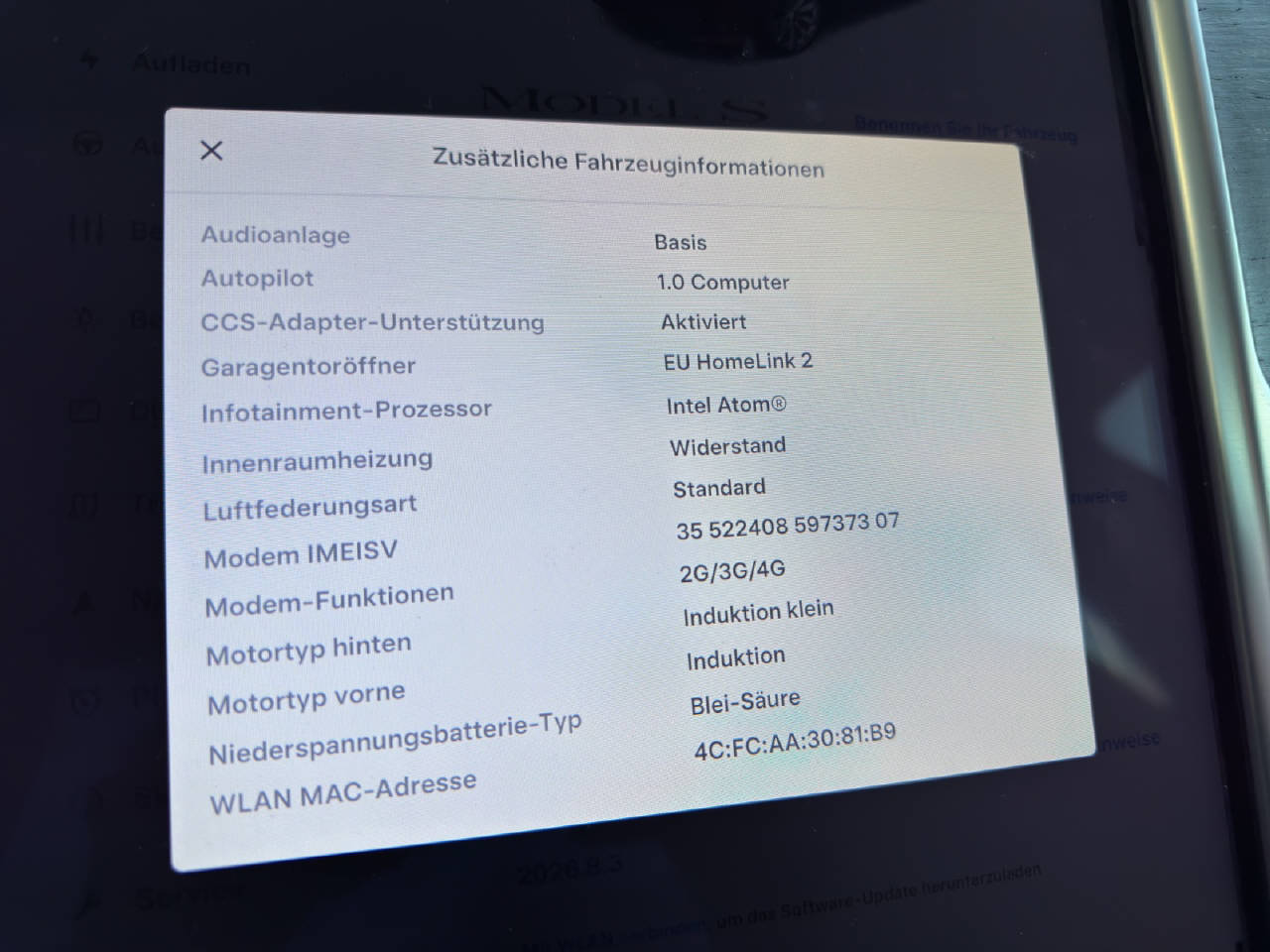 TESLA Model S 90 D-image-17