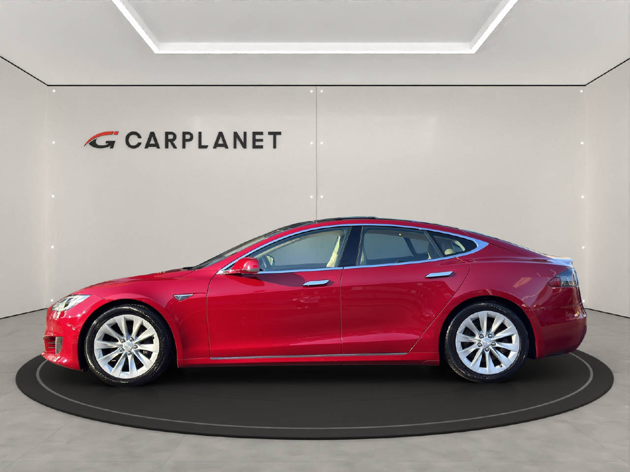 TESLA Model S 90 D-showroom-element-2