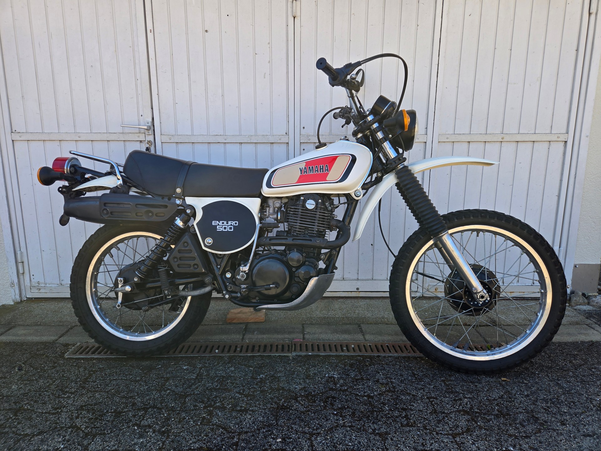 YAMAHA XT 500 1U6-image-0