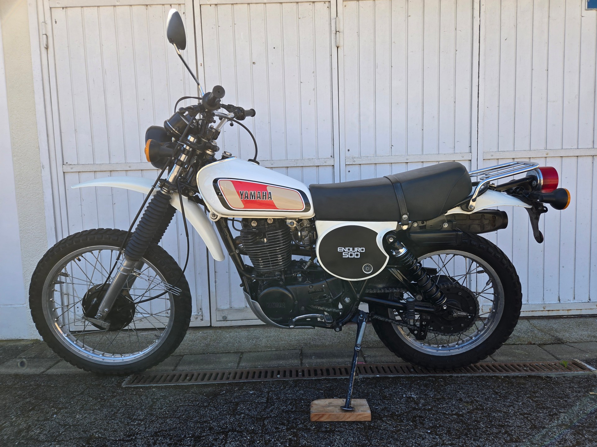YAMAHA XT 500 1U6-image-1