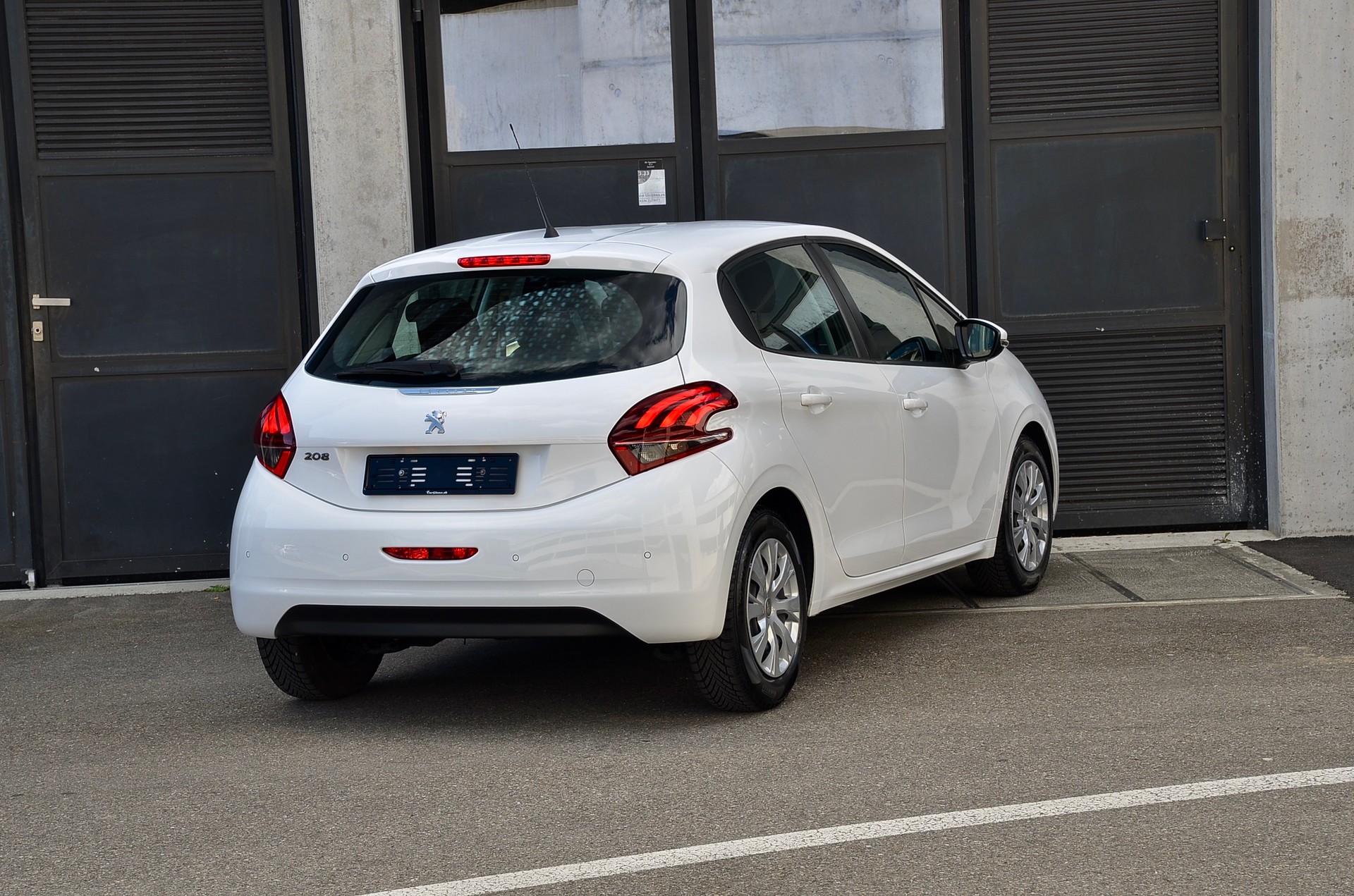PEUGEOT 208 1.2 PureTech Active-image-20