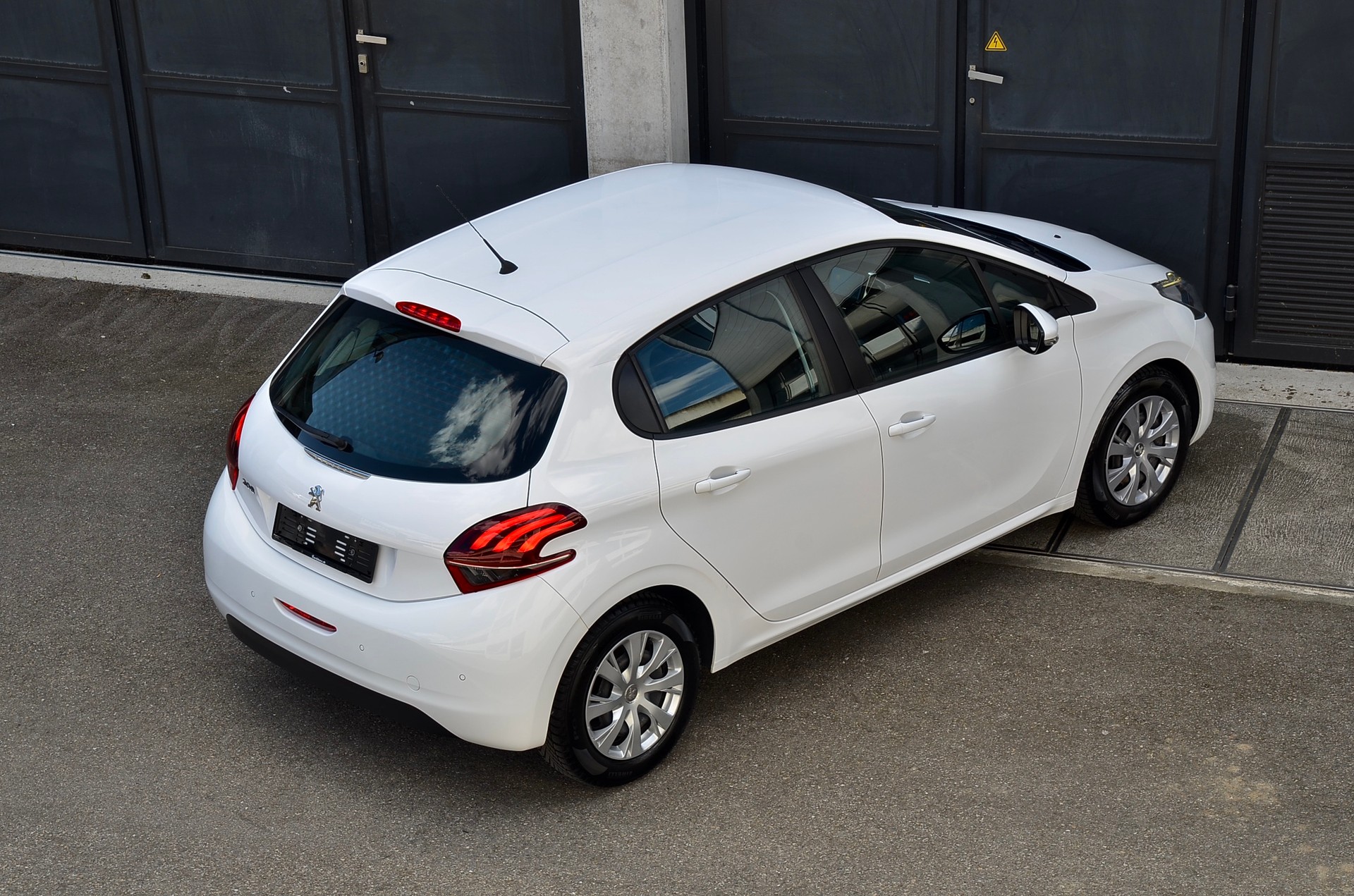 PEUGEOT 208 1.2 PureTech Active-image-21