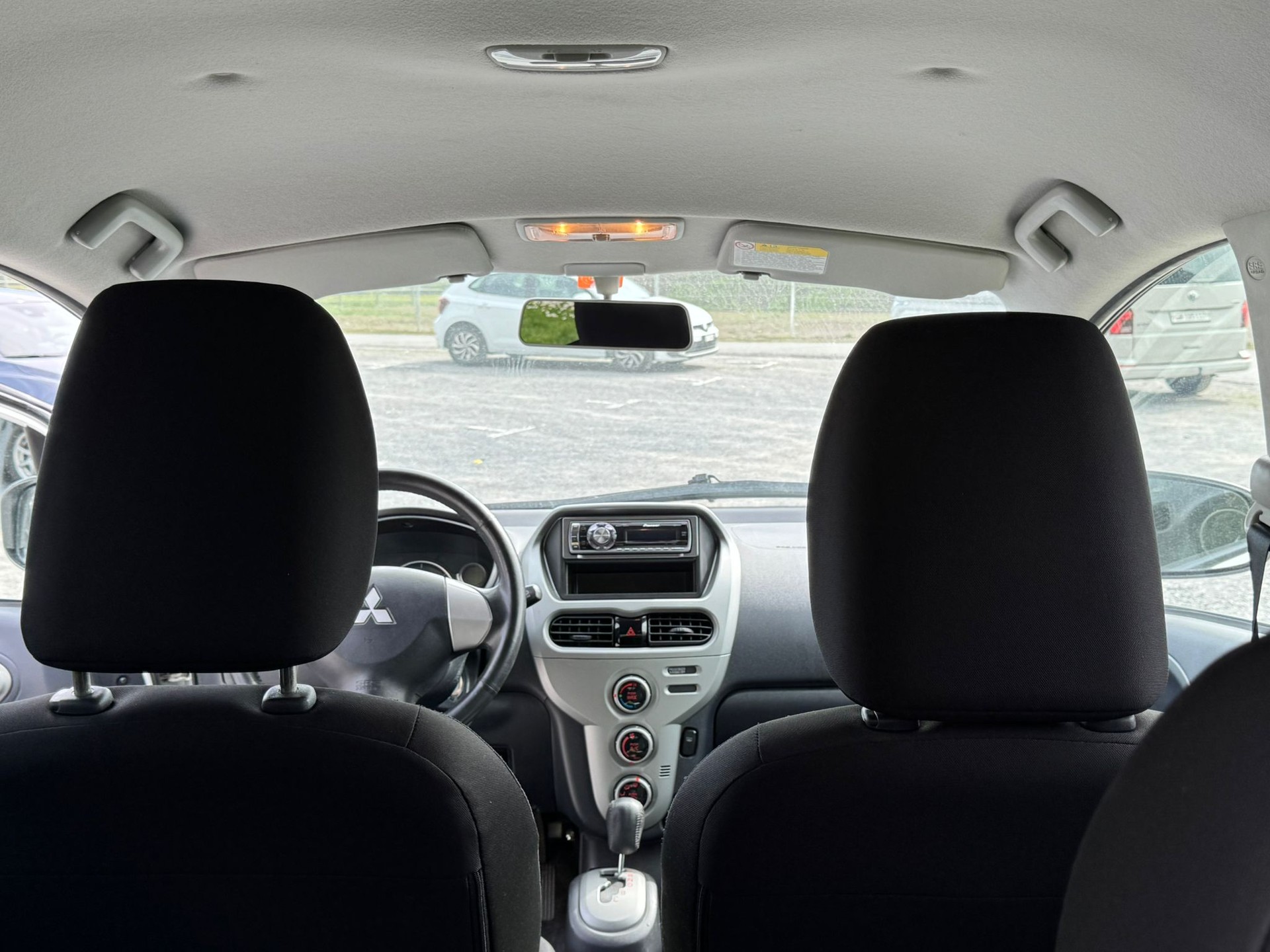 MITSUBISHI i MiEV-image-13