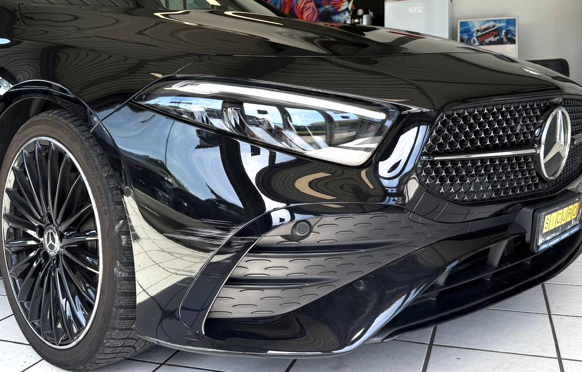 MERCEDES-BENZ A 220 4Matic AMG Line 8G-DCT-showroom-element-1