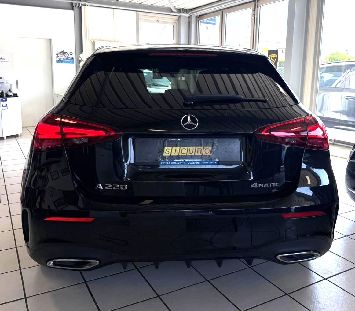 MERCEDES-BENZ A 220 4Matic AMG Line 8G-DCT-image-8