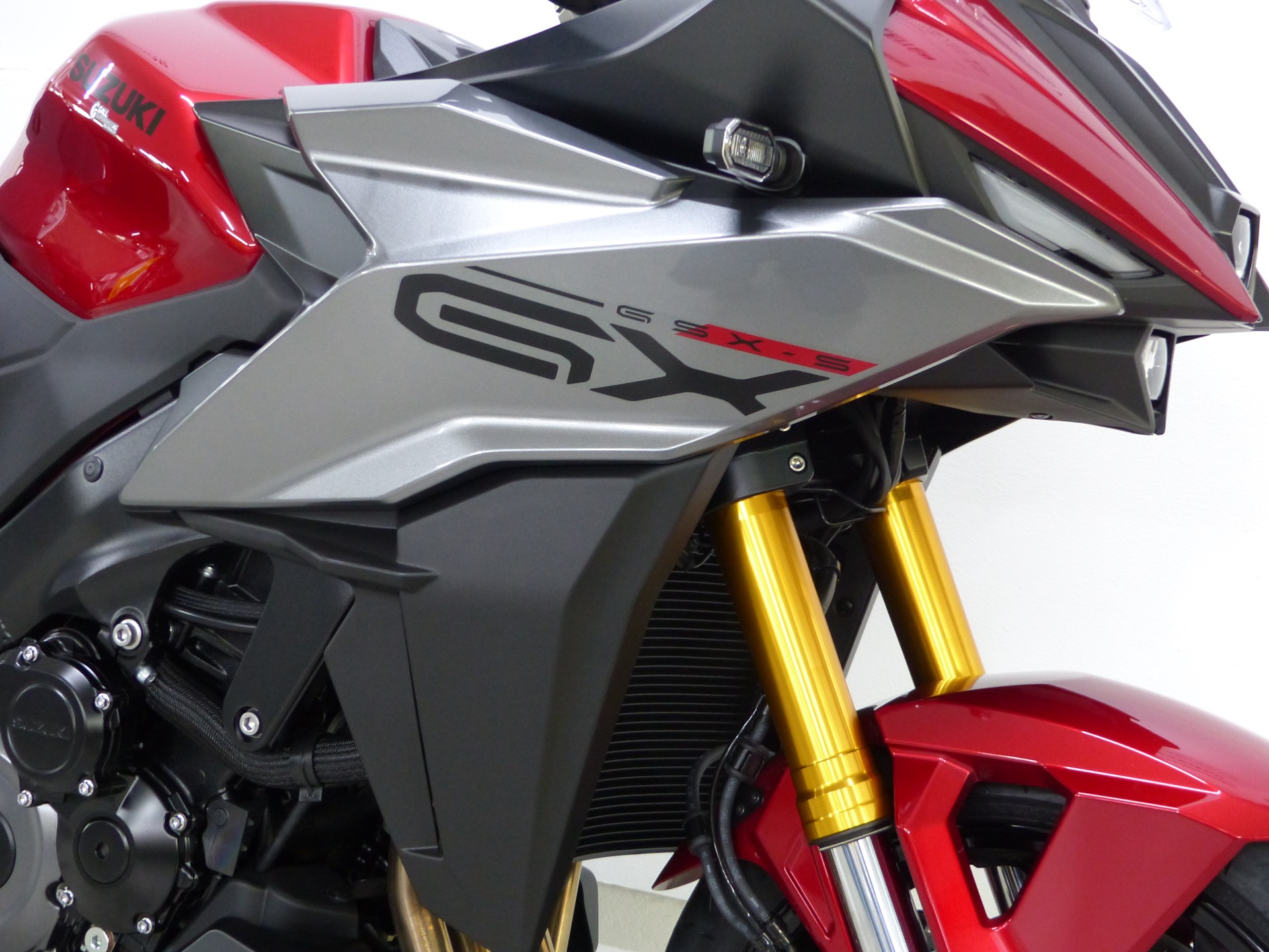SUZUKI GSX-S 1000 GX ABS Travel-image-7