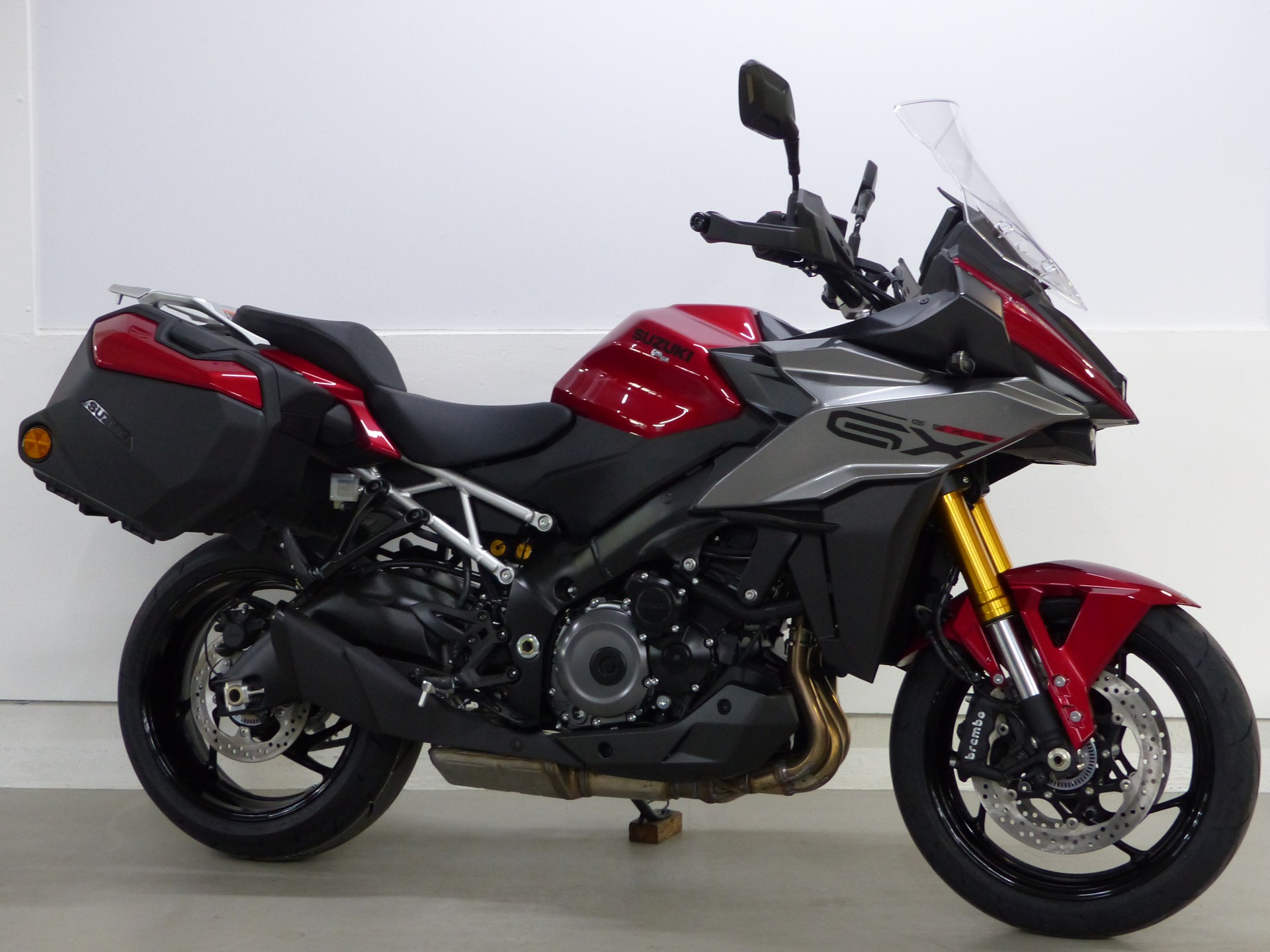 SUZUKI GSX-S 1000 GX ABS Travel-image-9