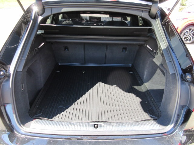 AUDI A4 Avant 2.0 40 TFSI S Line quattro S-Tronic-image-4