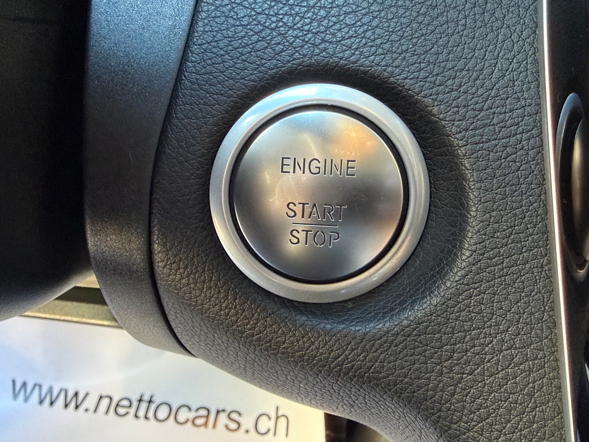 MERCEDES-BENZ C 250 d Avantgarde 4Matic 9G-Tronic-image-18