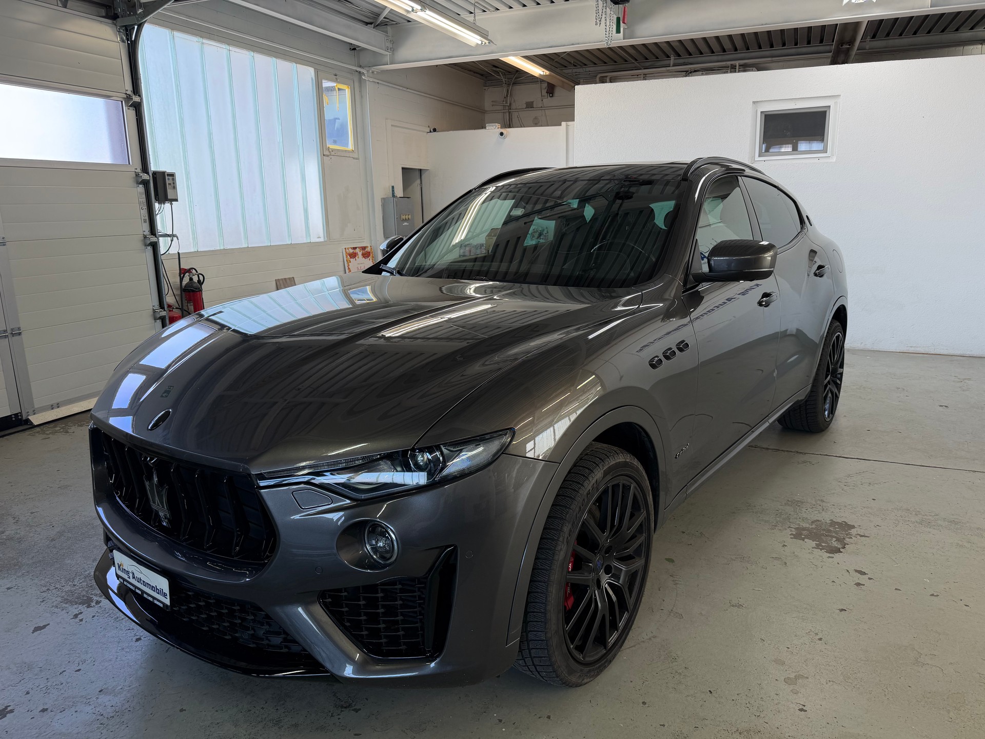 MASERATI Levante S 3.0 V6 GranSport Automatica-showroom-element-1