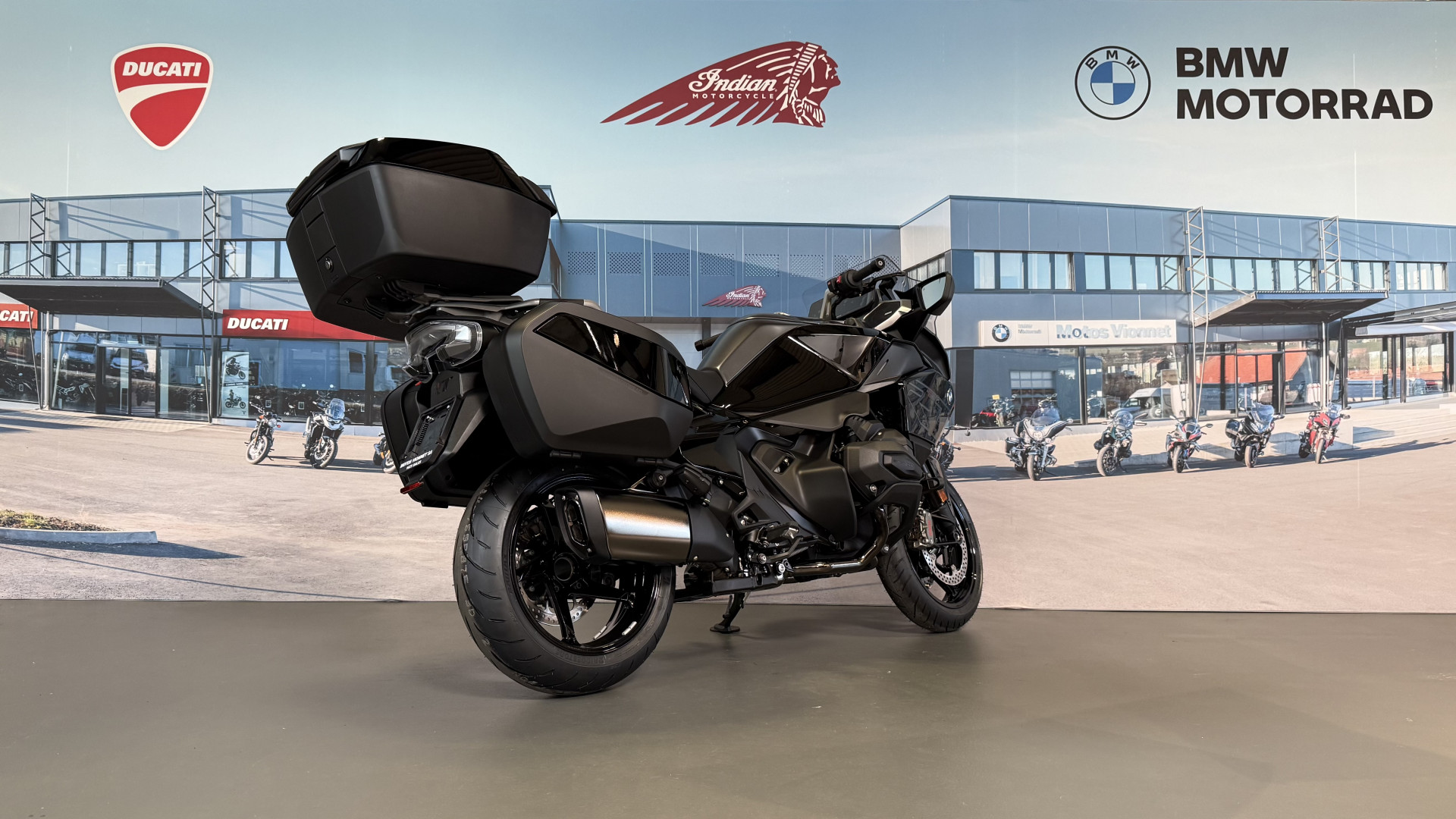 BMW R 1300 RT Triple Black *Prime 2500CHF inclus* Leasing dès 2.9%-image-3