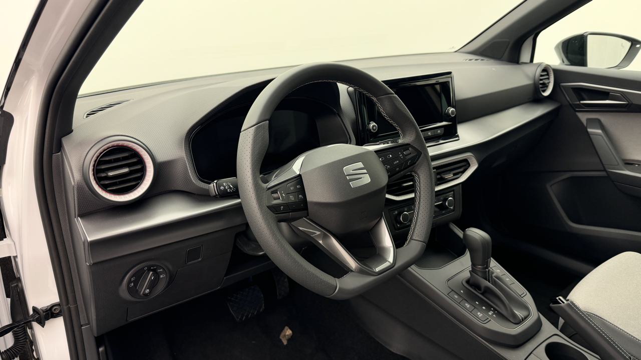 SEAT Arona 1.5 Eco TSI FR DSG-image-6