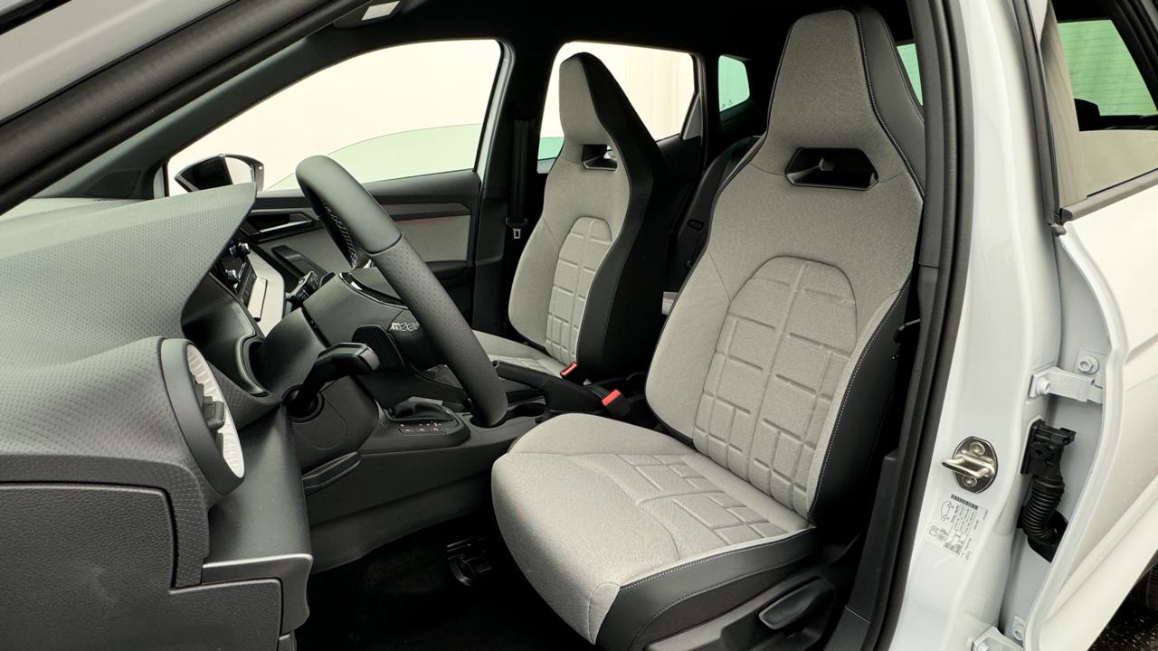 SEAT Arona 1.5 Eco TSI FR DSG-image-4