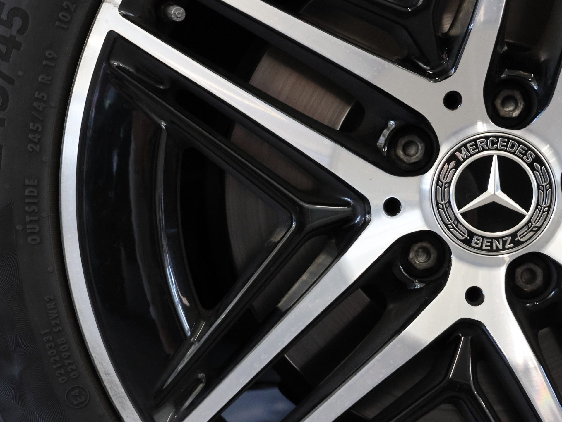 MERCEDES-BENZ V 300 d lang 4Matic Swiss Edition 9G-Tronic *Vollausstattung* *Werksgarantie*-image-14