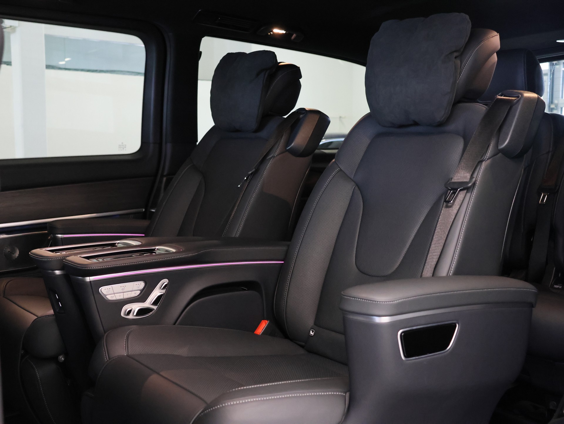 MERCEDES-BENZ V 300 d lang 4Matic Swiss Edition 9G-Tronic *Vollausstattung* *Werksgarantie*-image-30