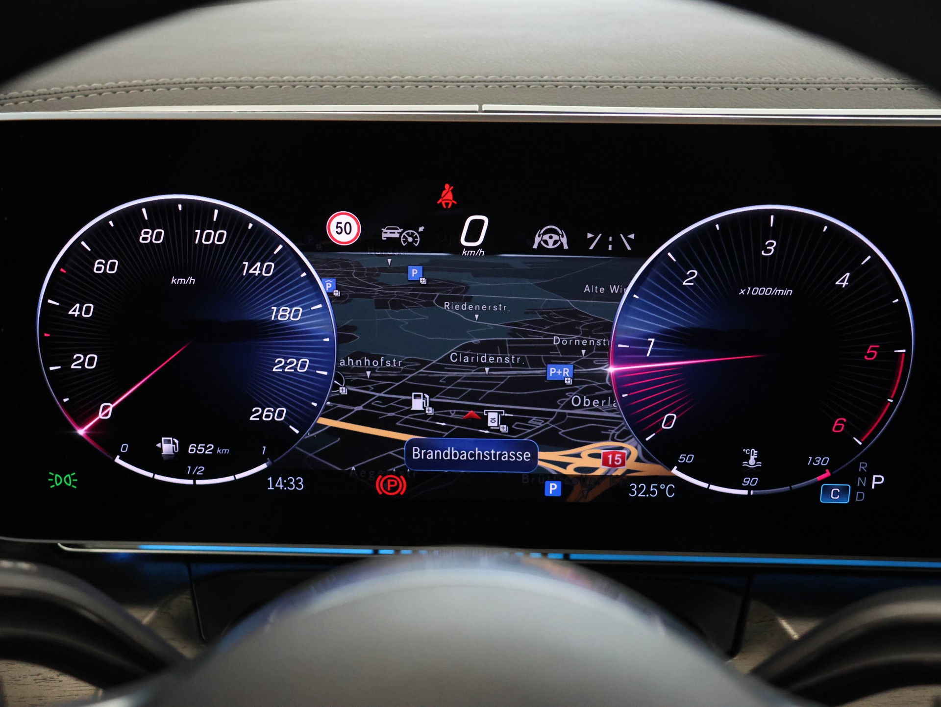 MERCEDES-BENZ V 300 d lang 4Matic Swiss Edition 9G-Tronic *Vollausstattung* *Werksgarantie*-image-20