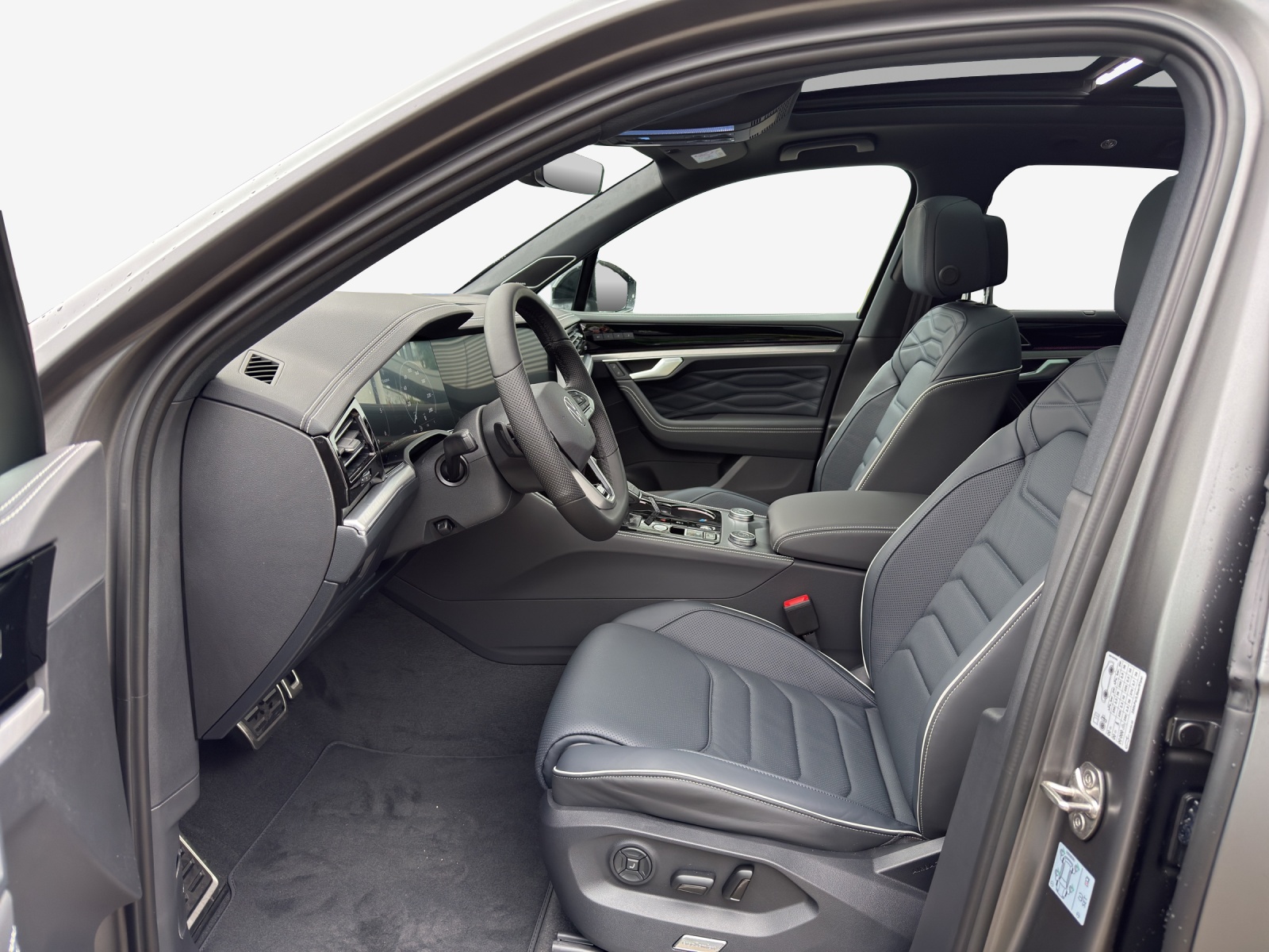 VW Touareg 3.0 TDI R-Line Final Edition Tiptronic-image-7