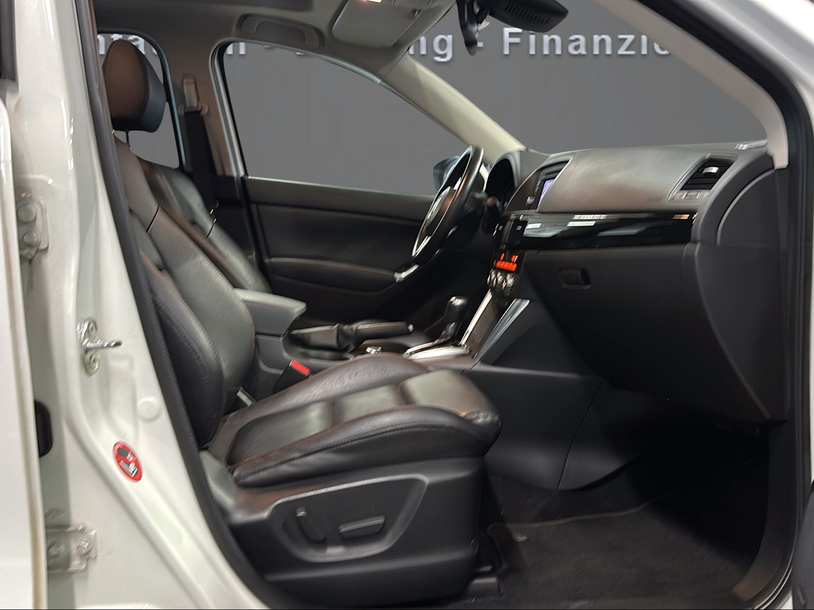 MAZDA CX-5 2.0 Revolution AWD Automatic-image-10