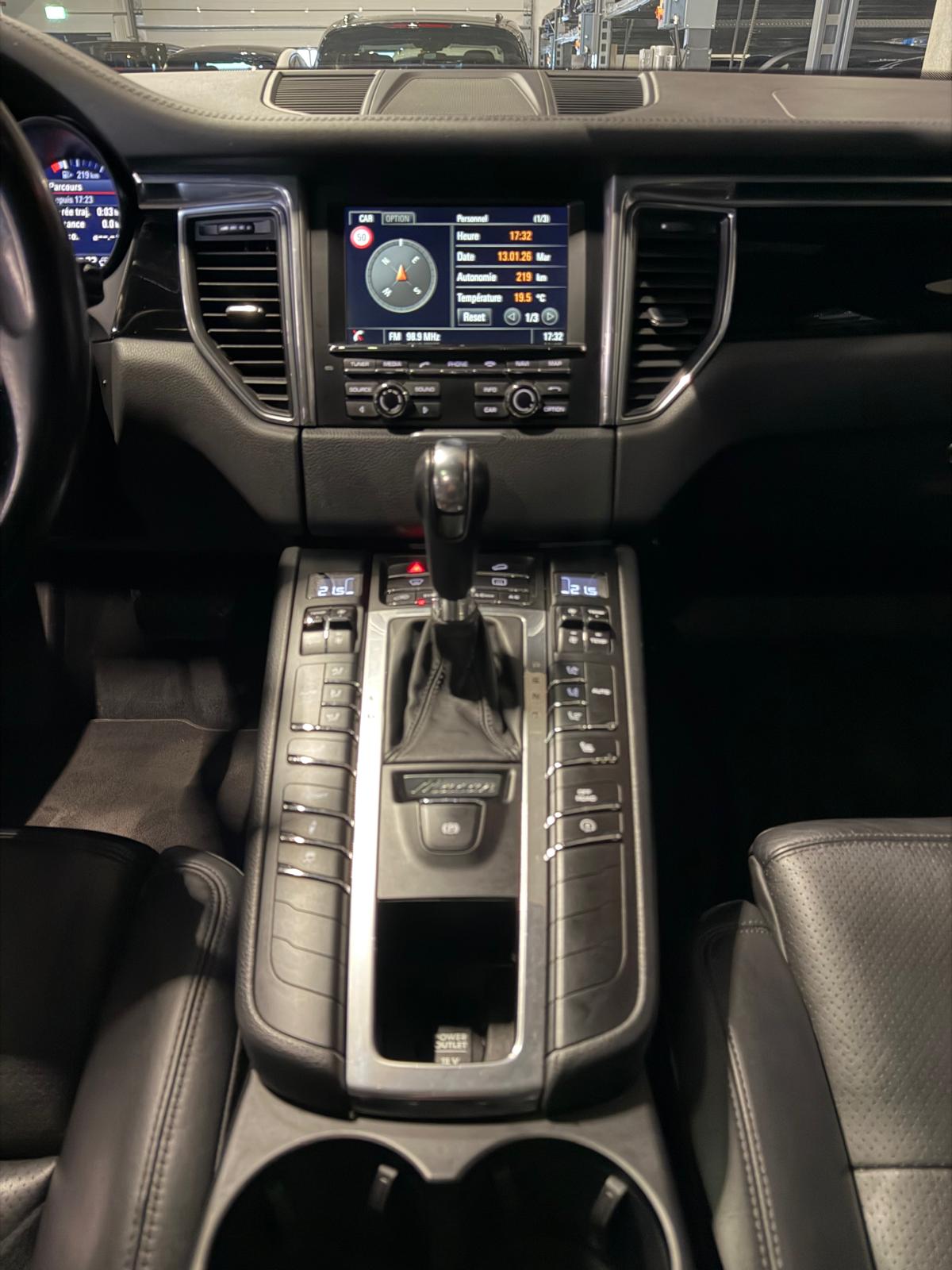 PORSCHE Macan S Diesel PDK-image-8