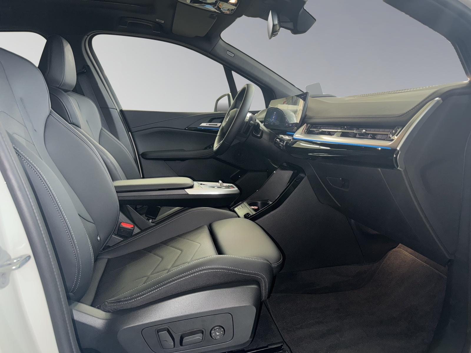 BMW 223d xDrive SDKG Active Tourer-image-19