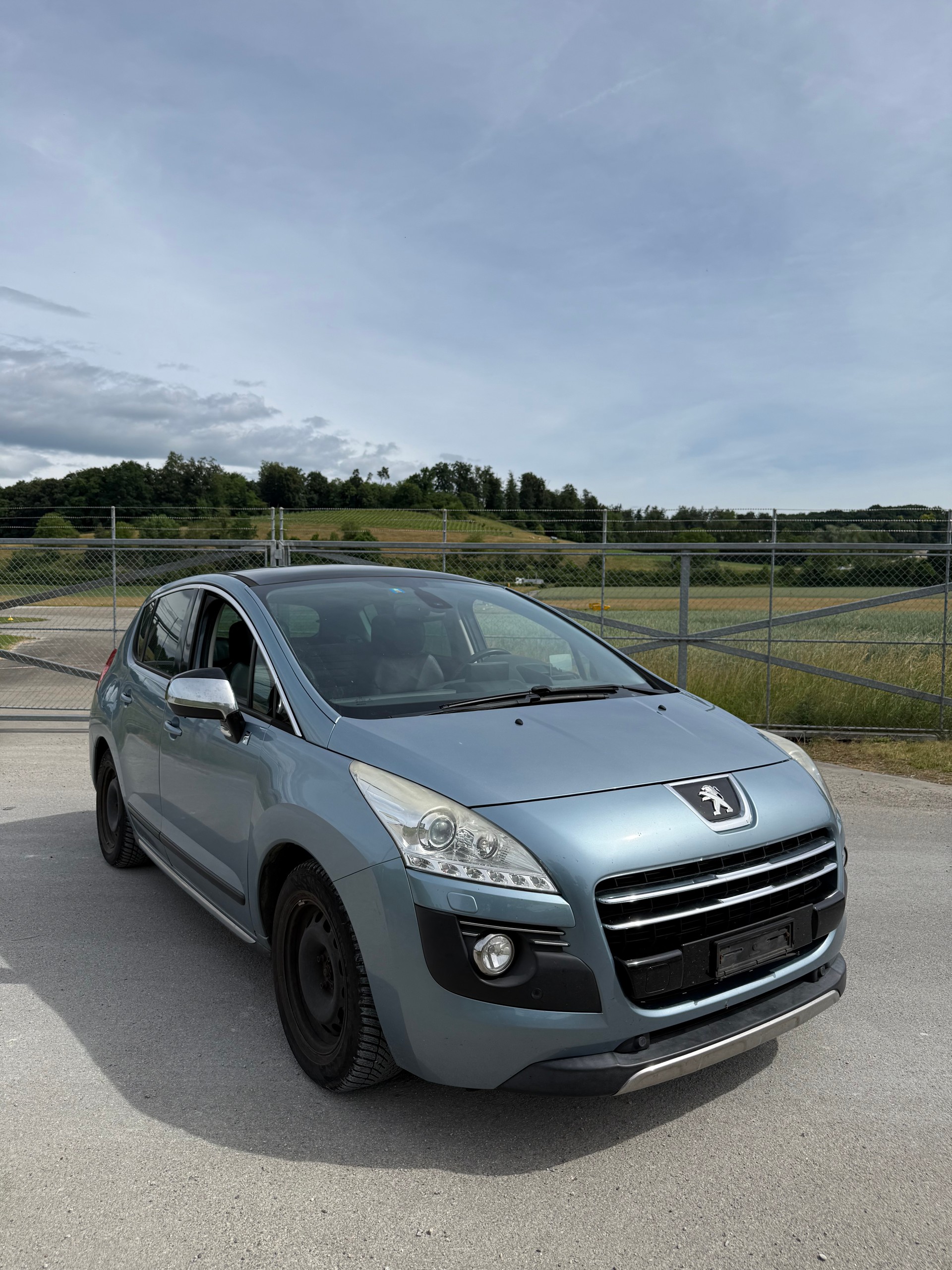 PEUGEOT 3008 HYbrid4 2.0 HDI EGS6