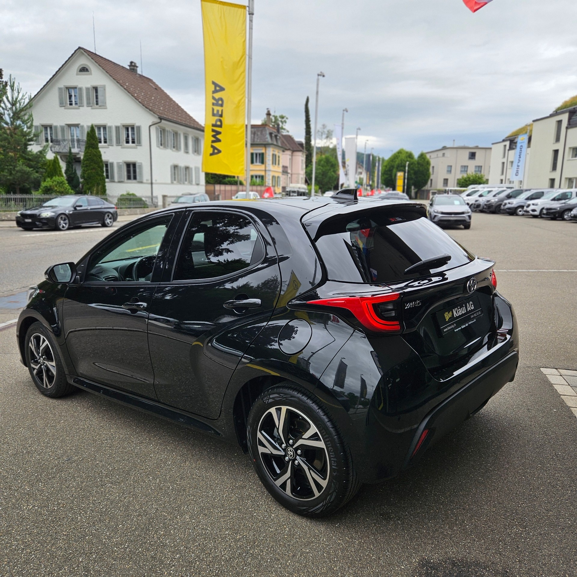 TOYOTA Yaris 1.5 VVT-i HSD Trend-showroom-element-3