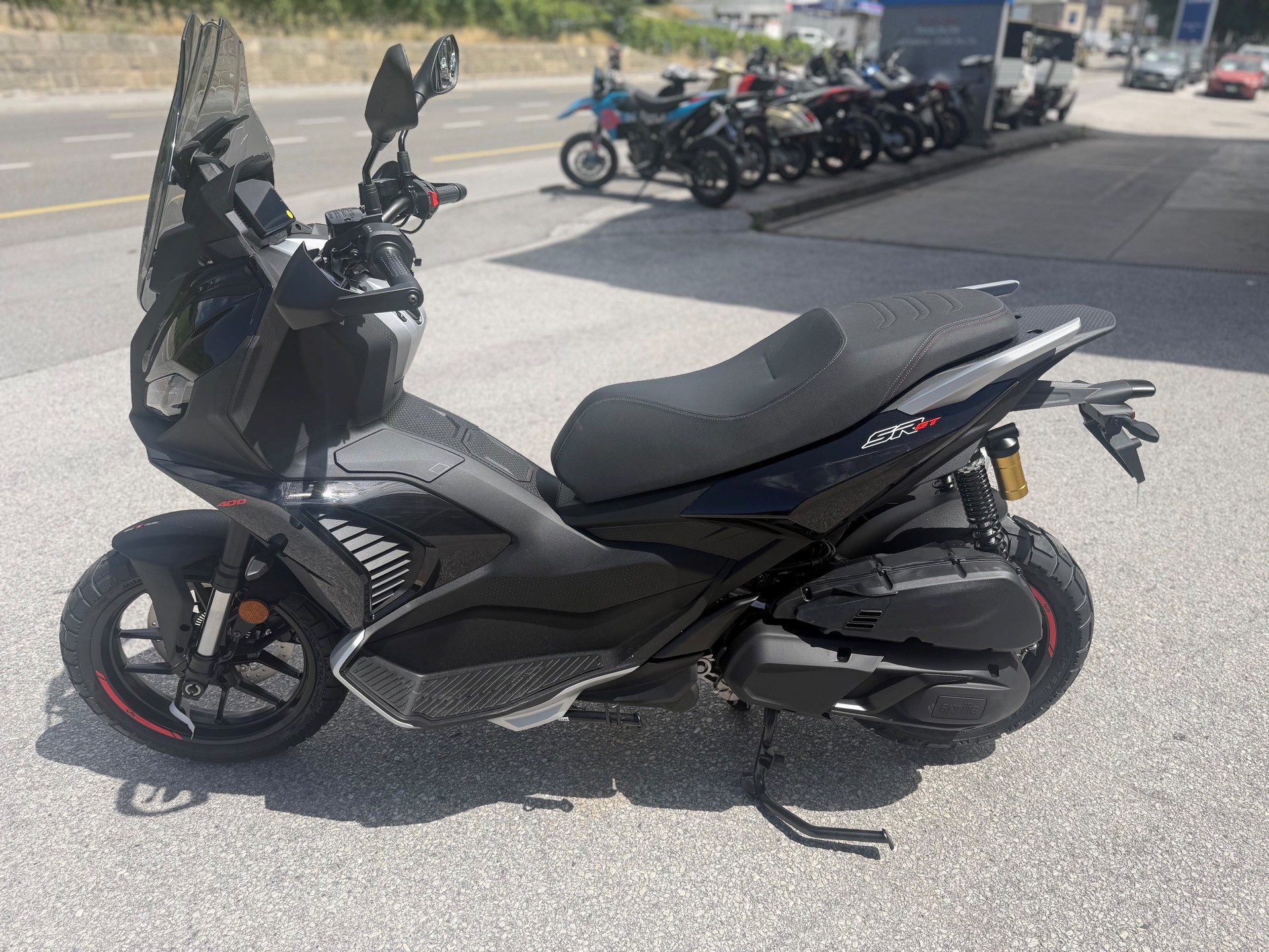 APRILIA SR 400 GT-image-0