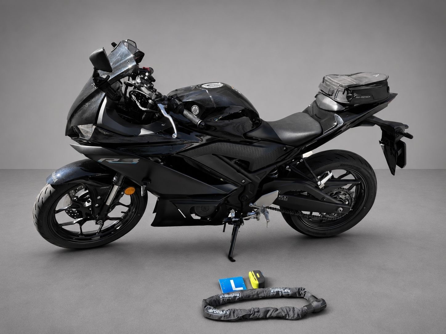 YAMAHA YZF-R3-image-3