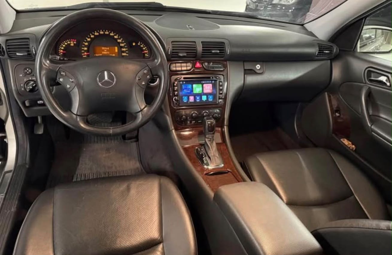 MERCEDES-BENZ C 240 Avantgarde 4Matic Automatic-image-4