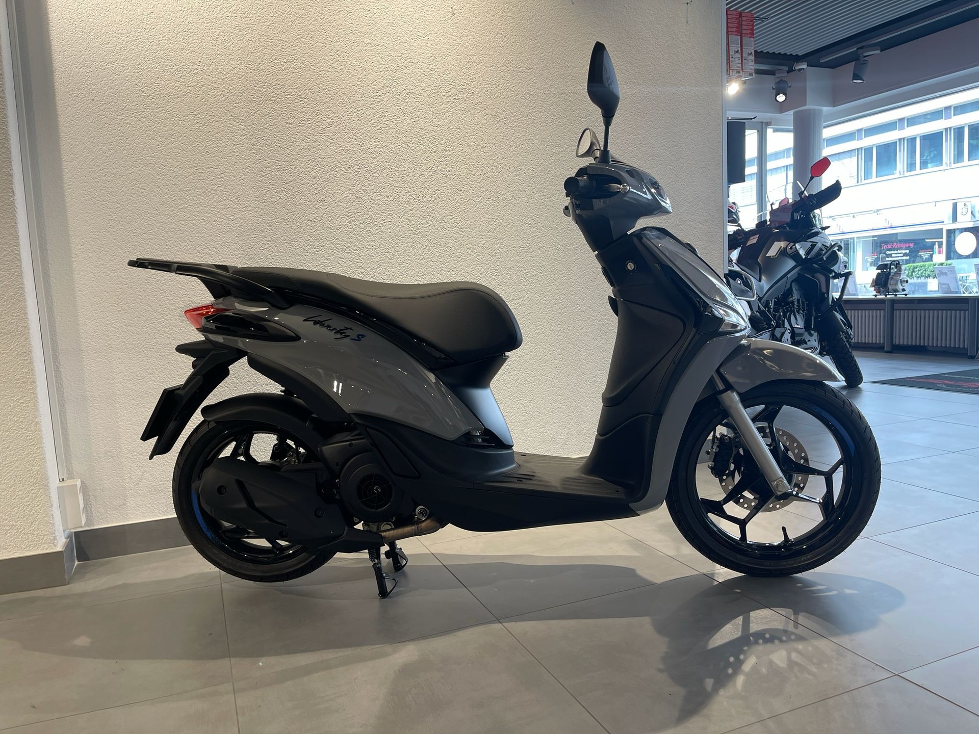 PIAGGIO Liberty 125 Sport | Vorführfahrzeug | ABS | 125cc | Garantie-image-2