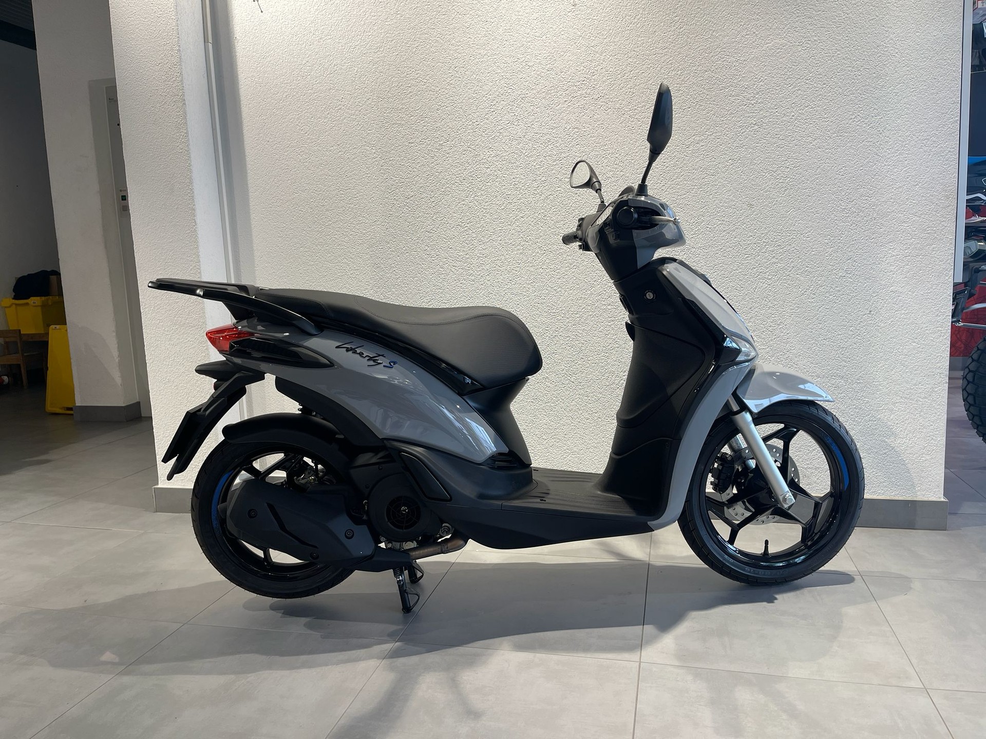 PIAGGIO Liberty 125 Sport | Vorführfahrzeug | ABS | 125cc | Garantie-image-3
