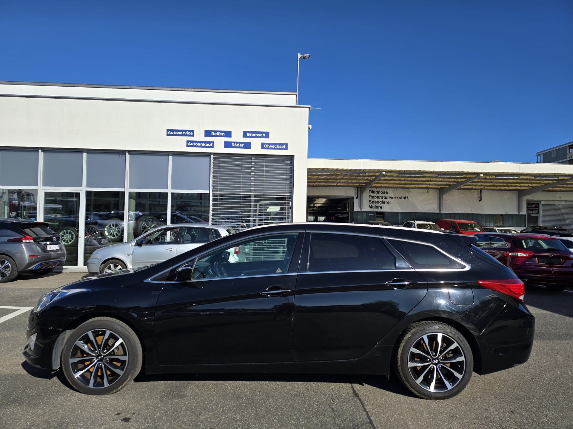HYUNDAI i40 Wagon 1.7 CRDI Premium Automatic-image-7