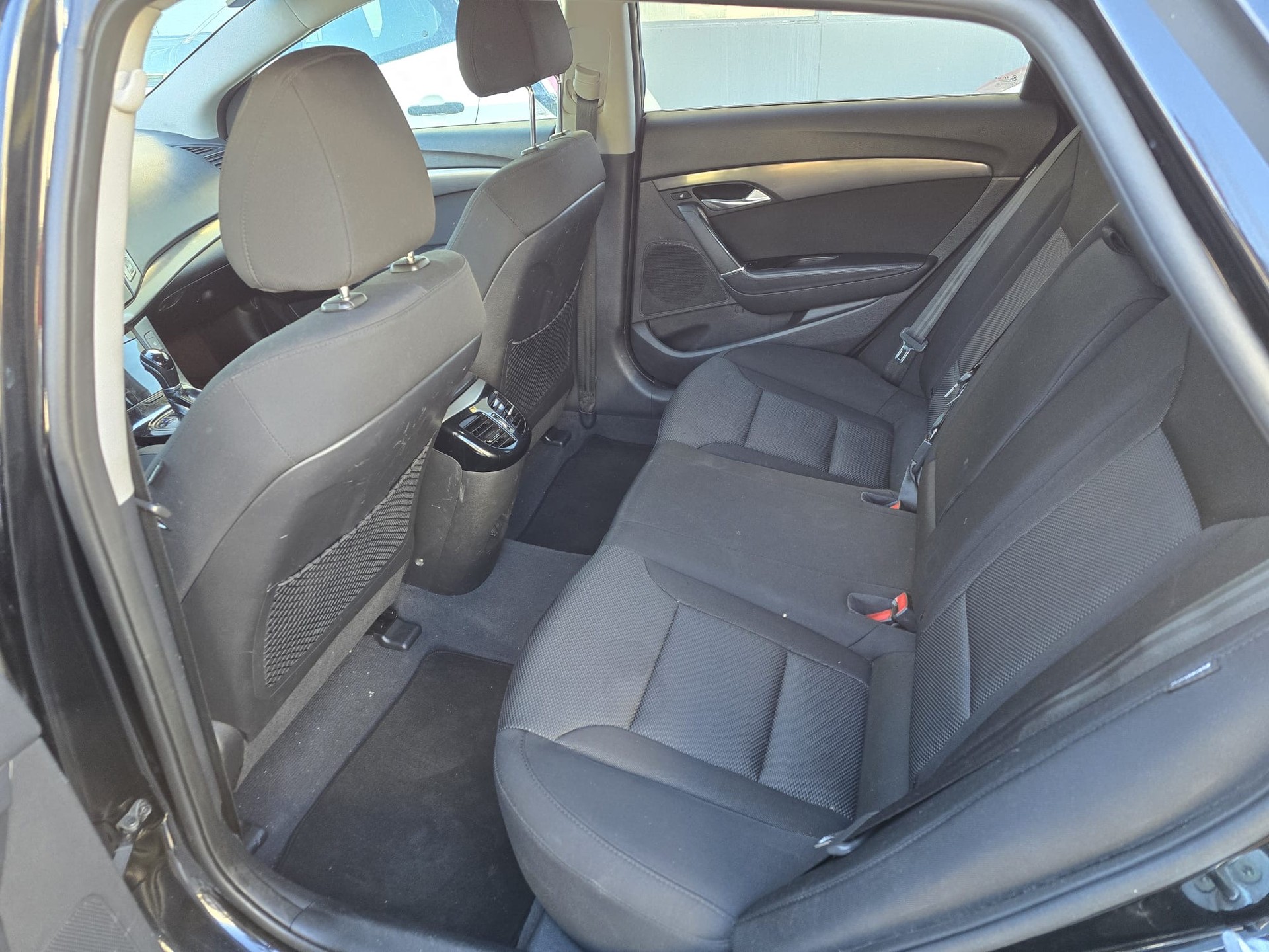 HYUNDAI i40 Wagon 1.7 CRDI Premium Automatic-image-19