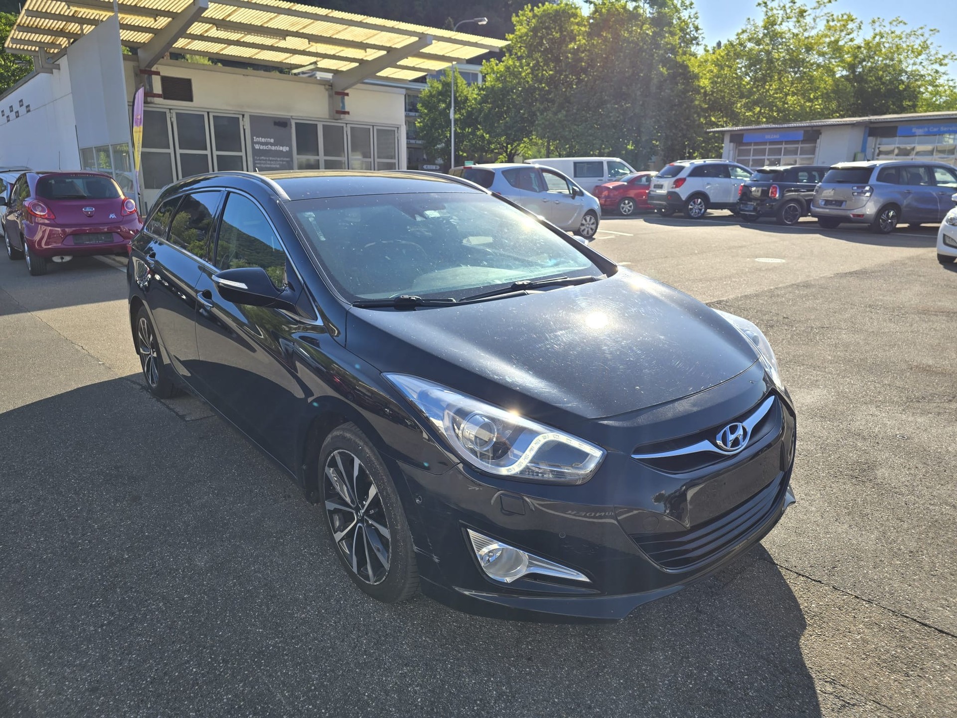 HYUNDAI i40 Wagon 1.7 CRDI Premium Automatic-showroom-element-2