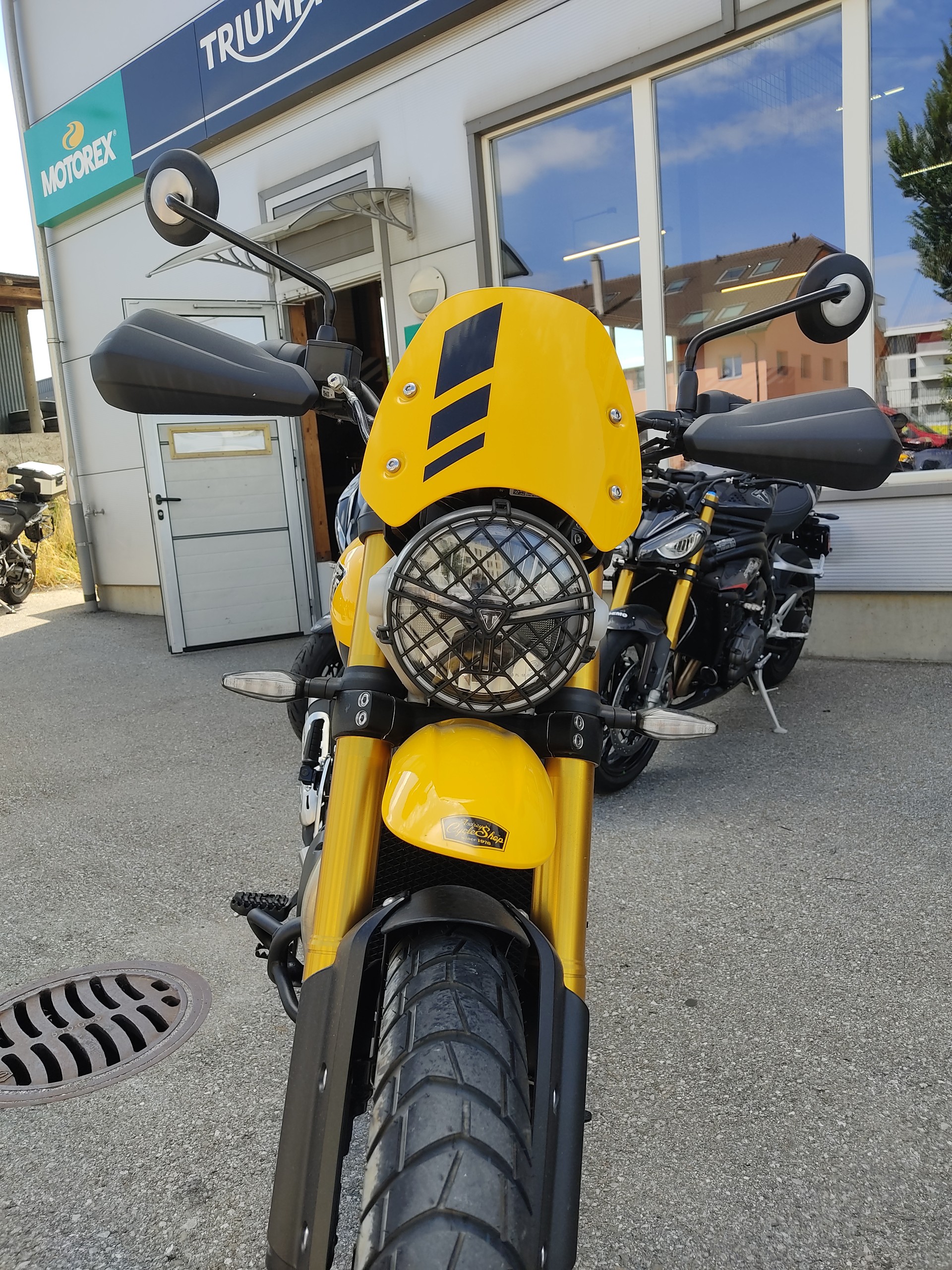 TRIUMPH Scrambler 400 XC-image-3
