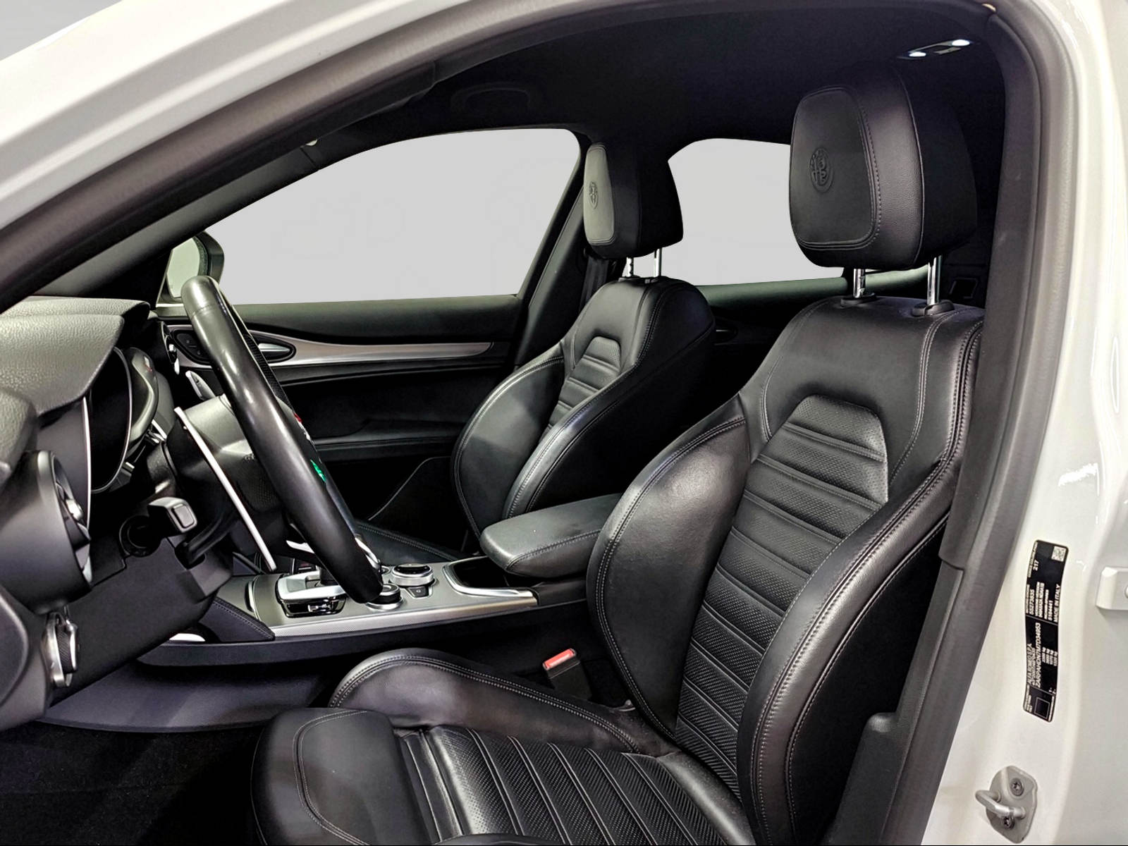 ALFA ROMEO Stelvio 2.0 Veloce Q4 Automatic-image-6