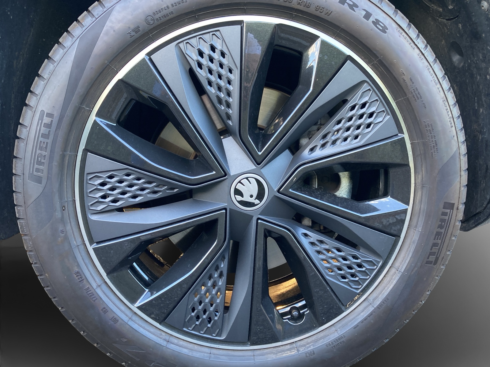 SKODA Karoq 2.0 TSI SportLine 4x4 DSG-image-15