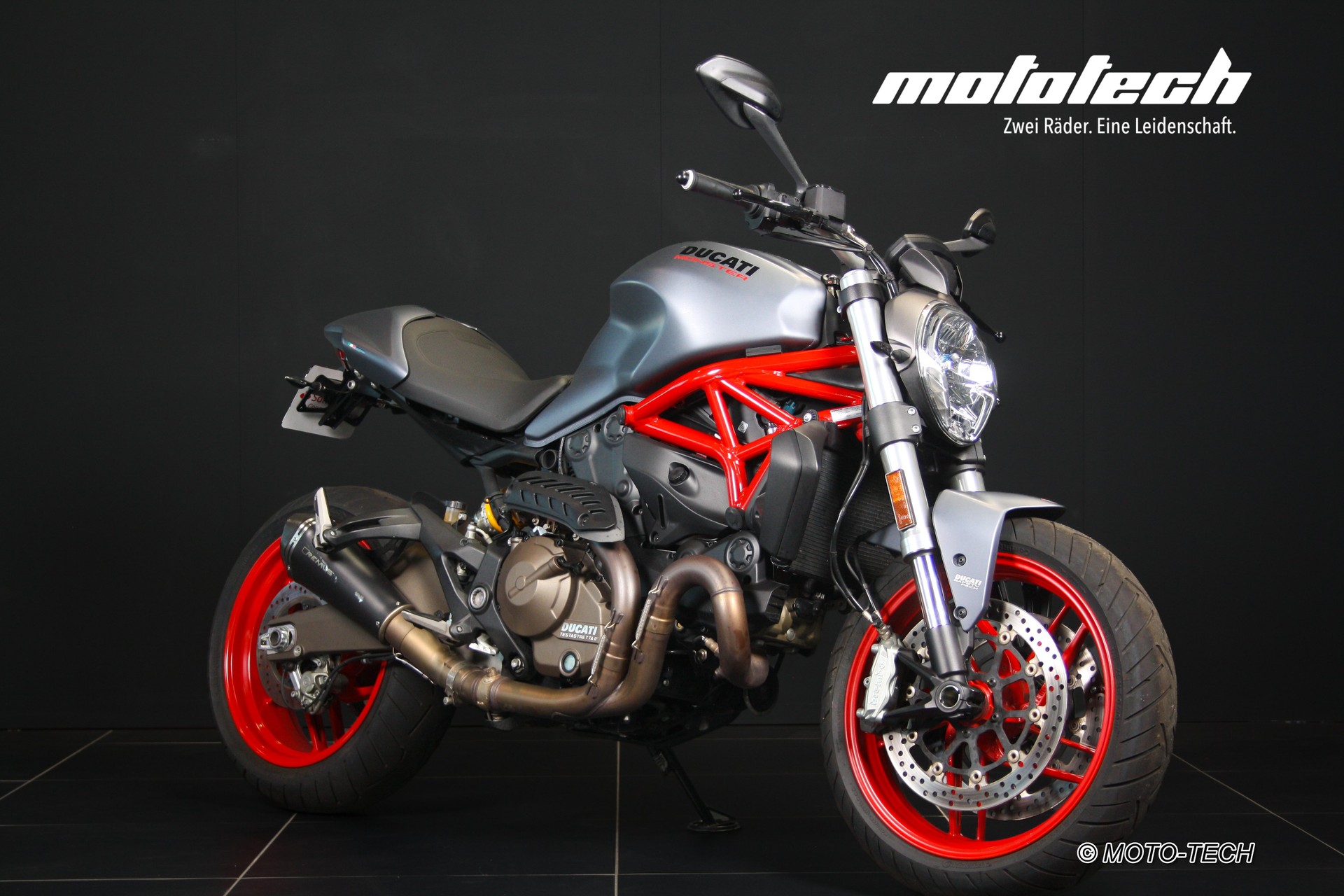 DUCATI Monster 821-image-0
