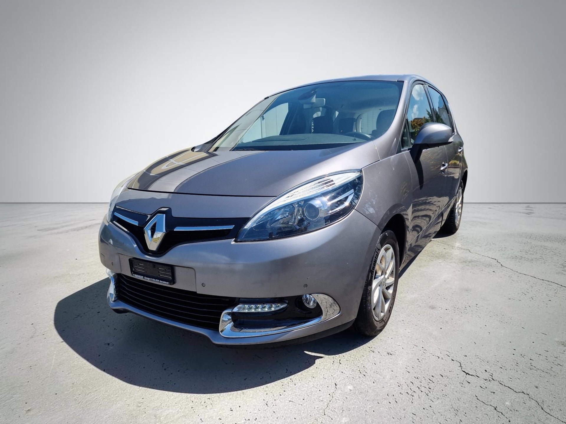 RENAULT Scénic 2.0 16V Dynamique X-Tronic CVT MFK NEU 12Mt Gara-showroom-element-3