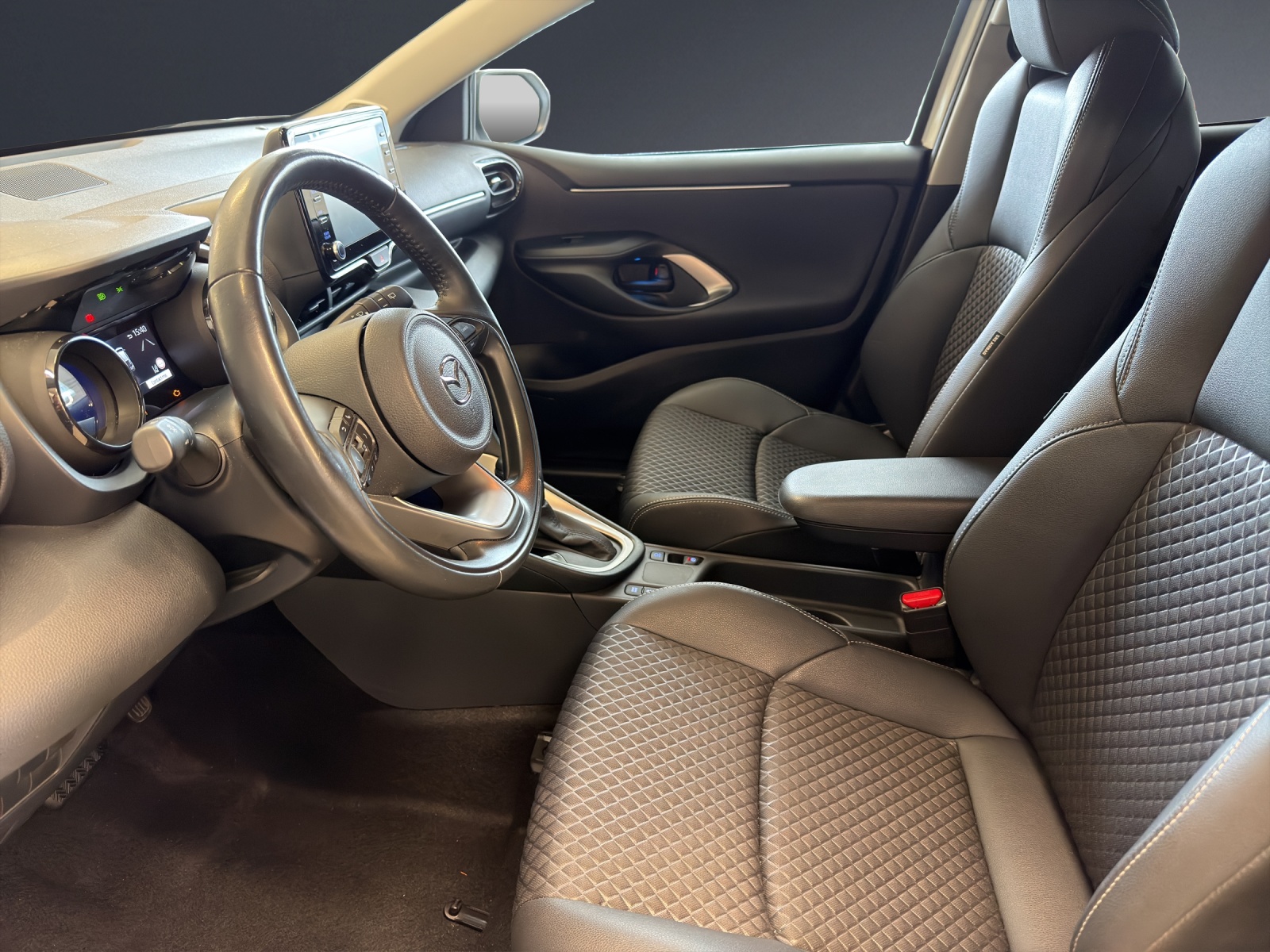 MAZDA 2 Hybrid Select-image-5