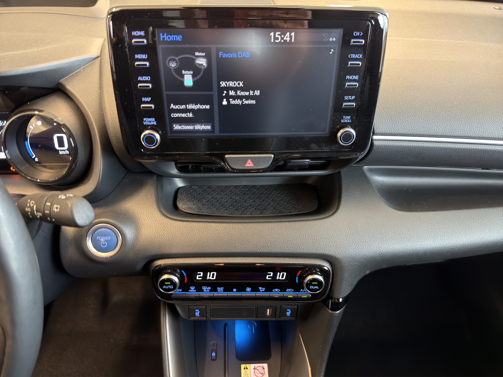 MAZDA 2 Hybrid Select-image-12