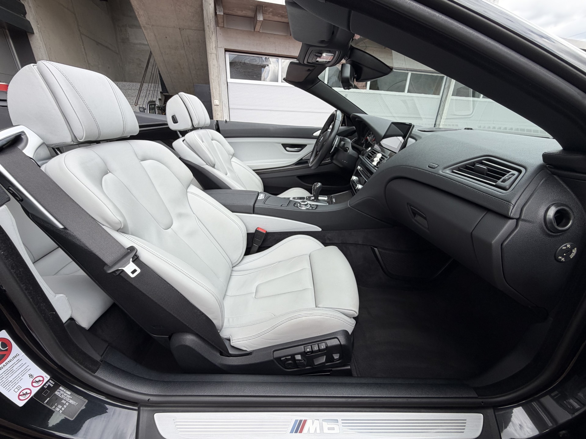 BMW M6 Cabrio Drivelogic-image-10