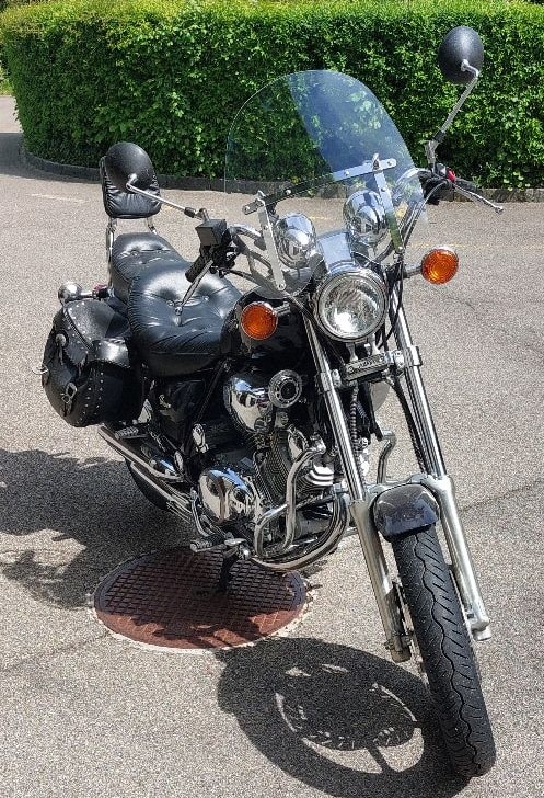 YAMAHA XV 1100 Virago-image-1