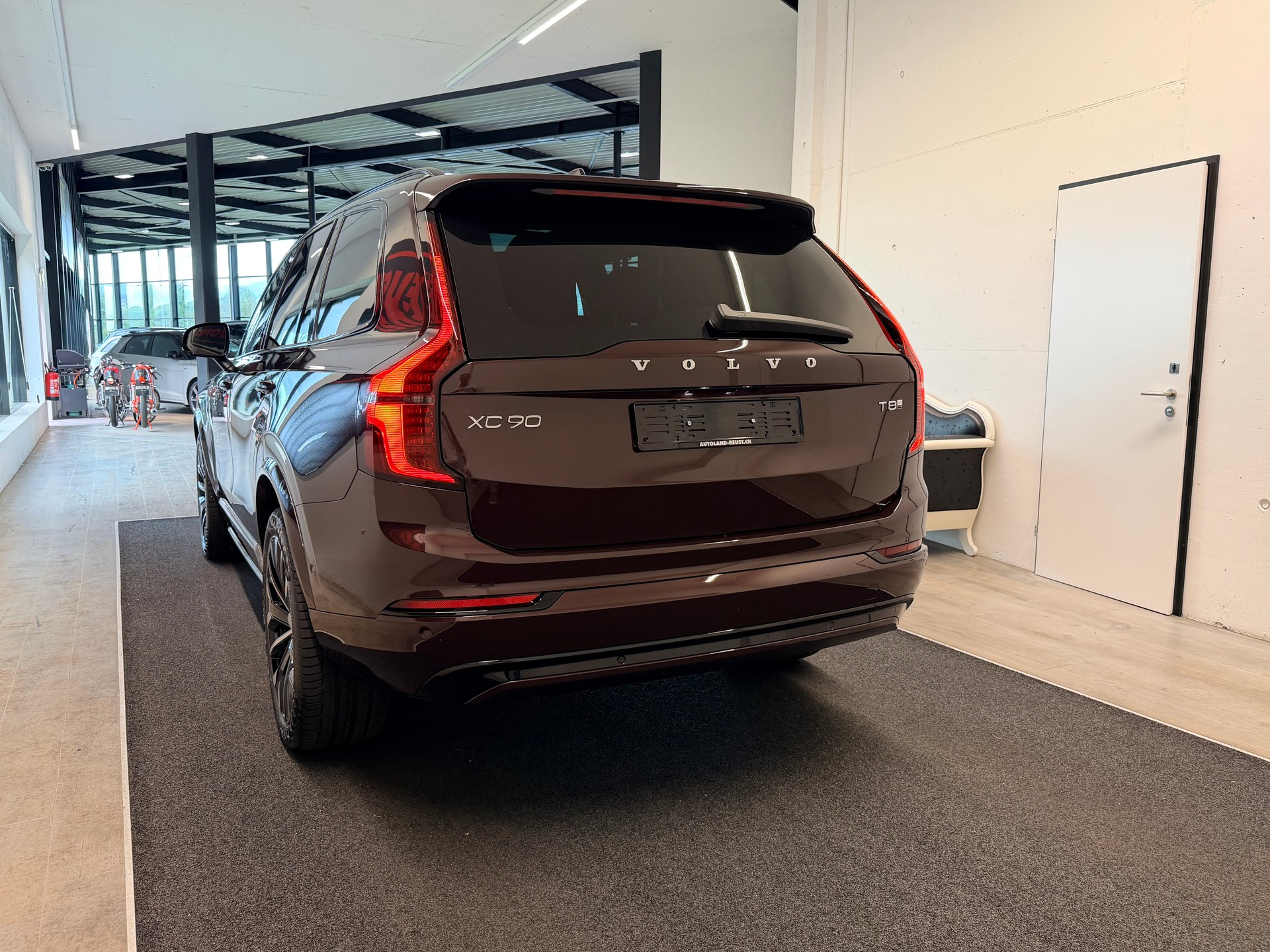 VOLVO XC90 T8 eAWD PluginHybrid Ultra Dark Geartronic-image-7