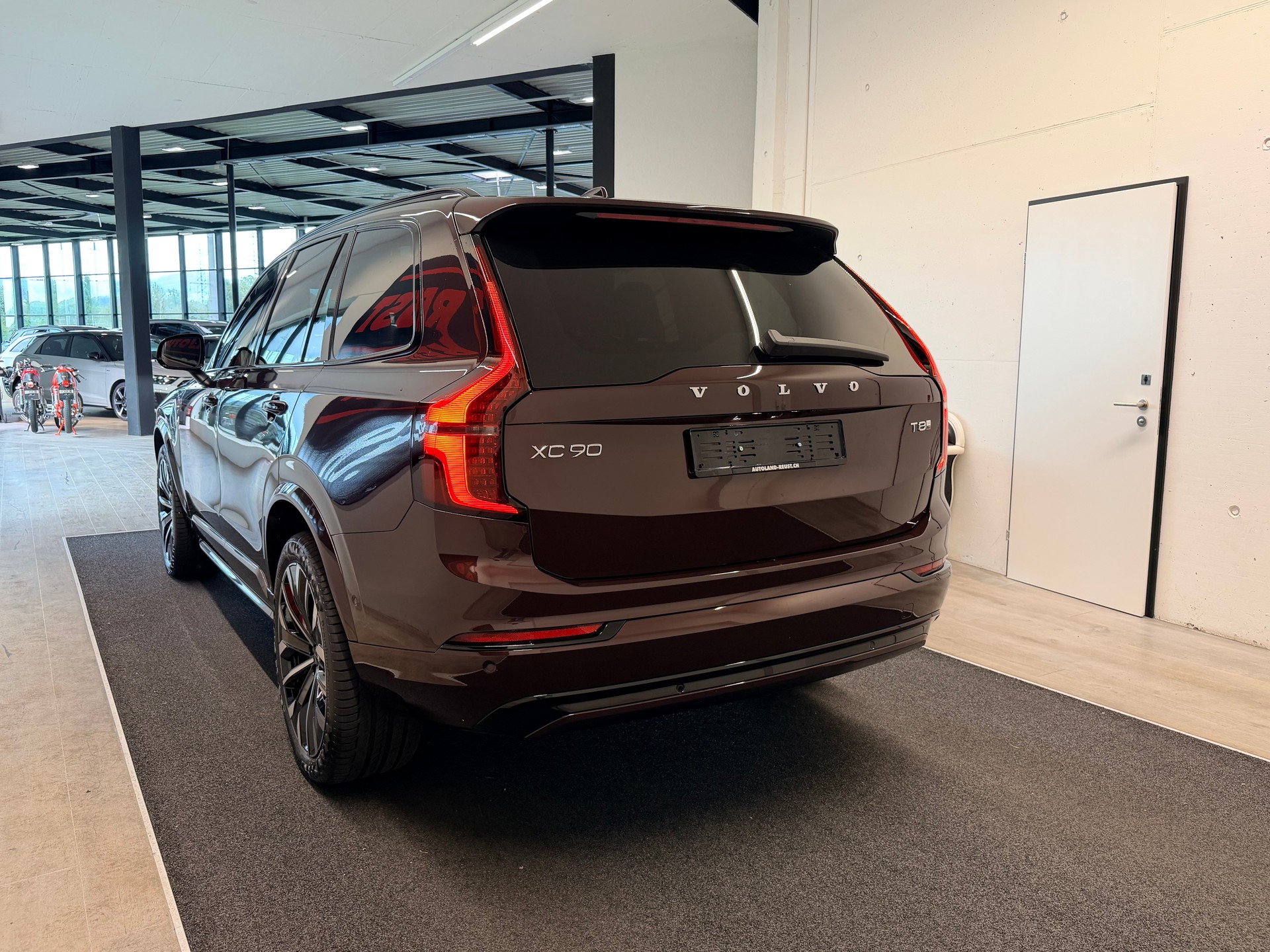 VOLVO XC90 T8 eAWD PluginHybrid Ultra Dark Geartronic-image-11
