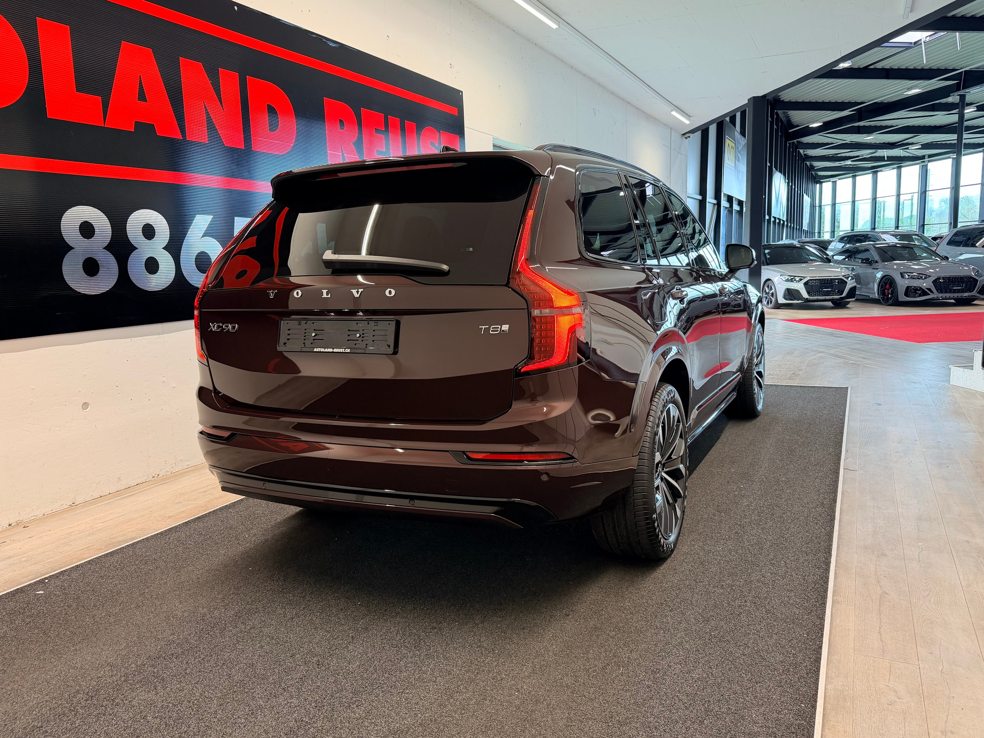 VOLVO XC90 T8 eAWD PluginHybrid Ultra Dark Geartronic-image-6