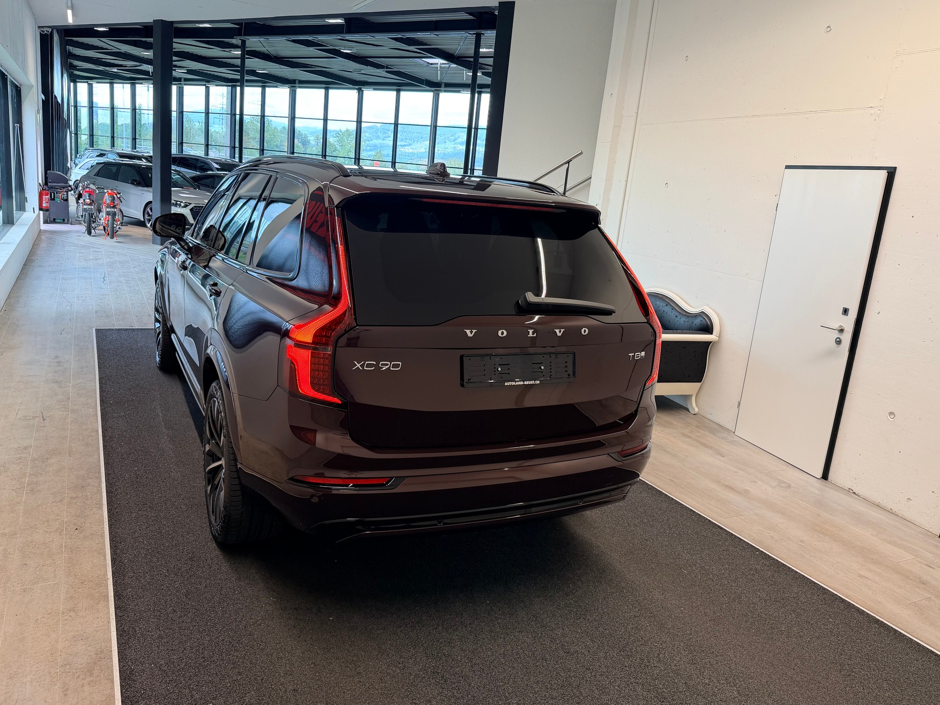 VOLVO XC90 T8 eAWD PluginHybrid Ultra Dark Geartronic-image-8