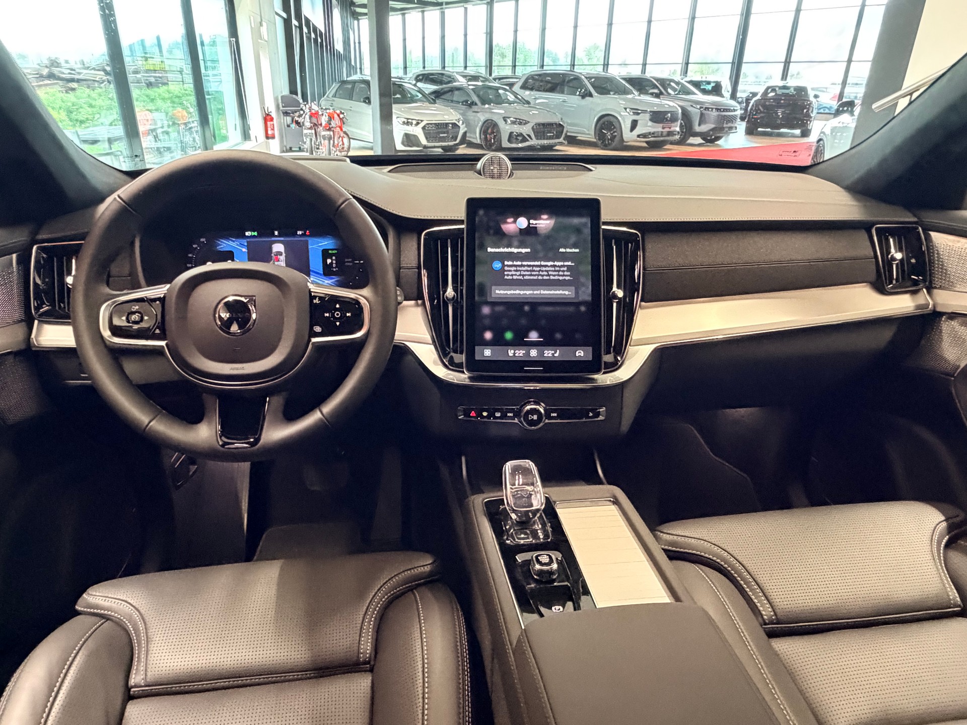 VOLVO XC90 T8 eAWD PluginHybrid Ultra Dark Geartronic-image-23